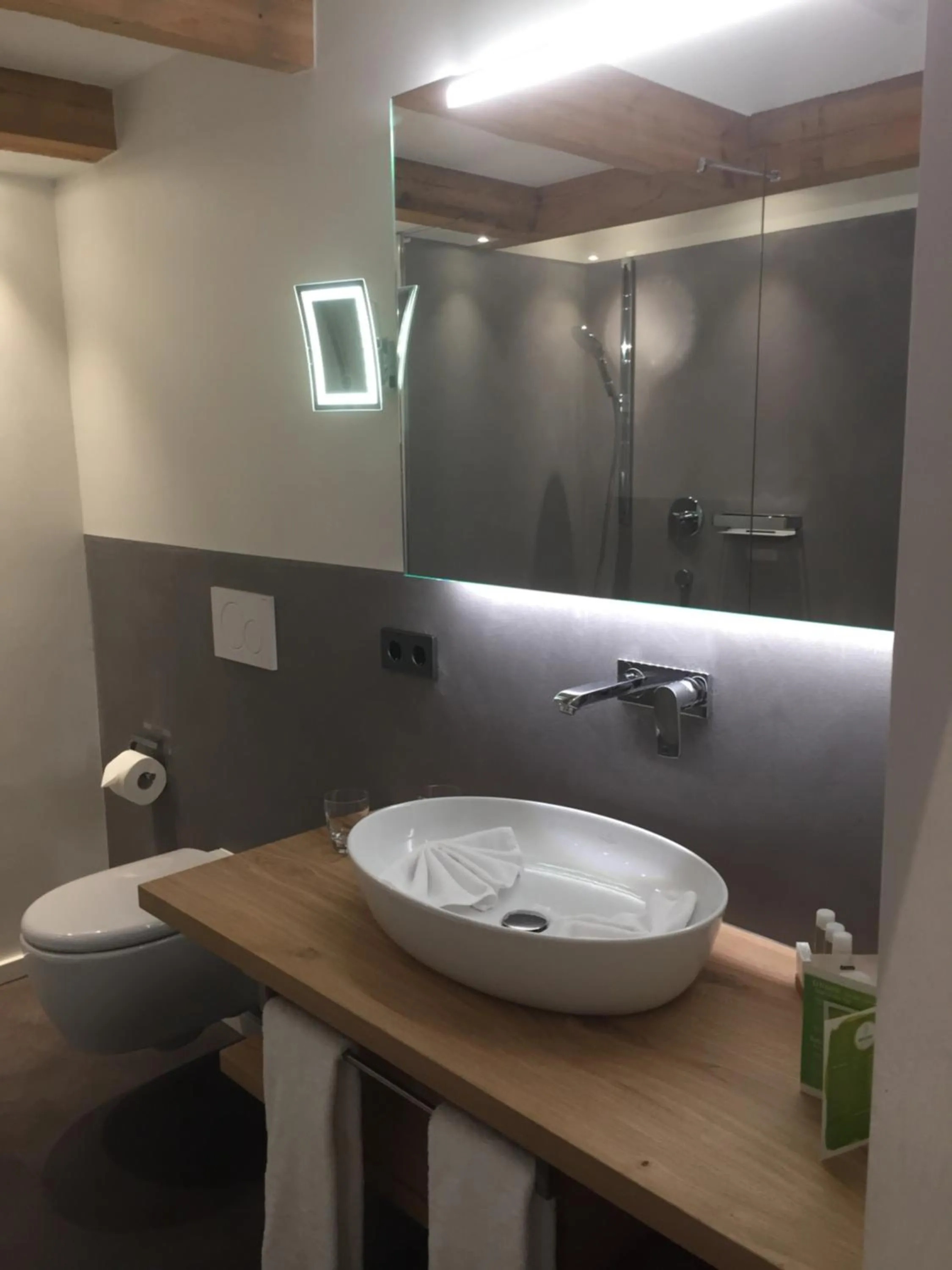 Bathroom in Hotel Restaurant Der Engel, Sasbachwalden