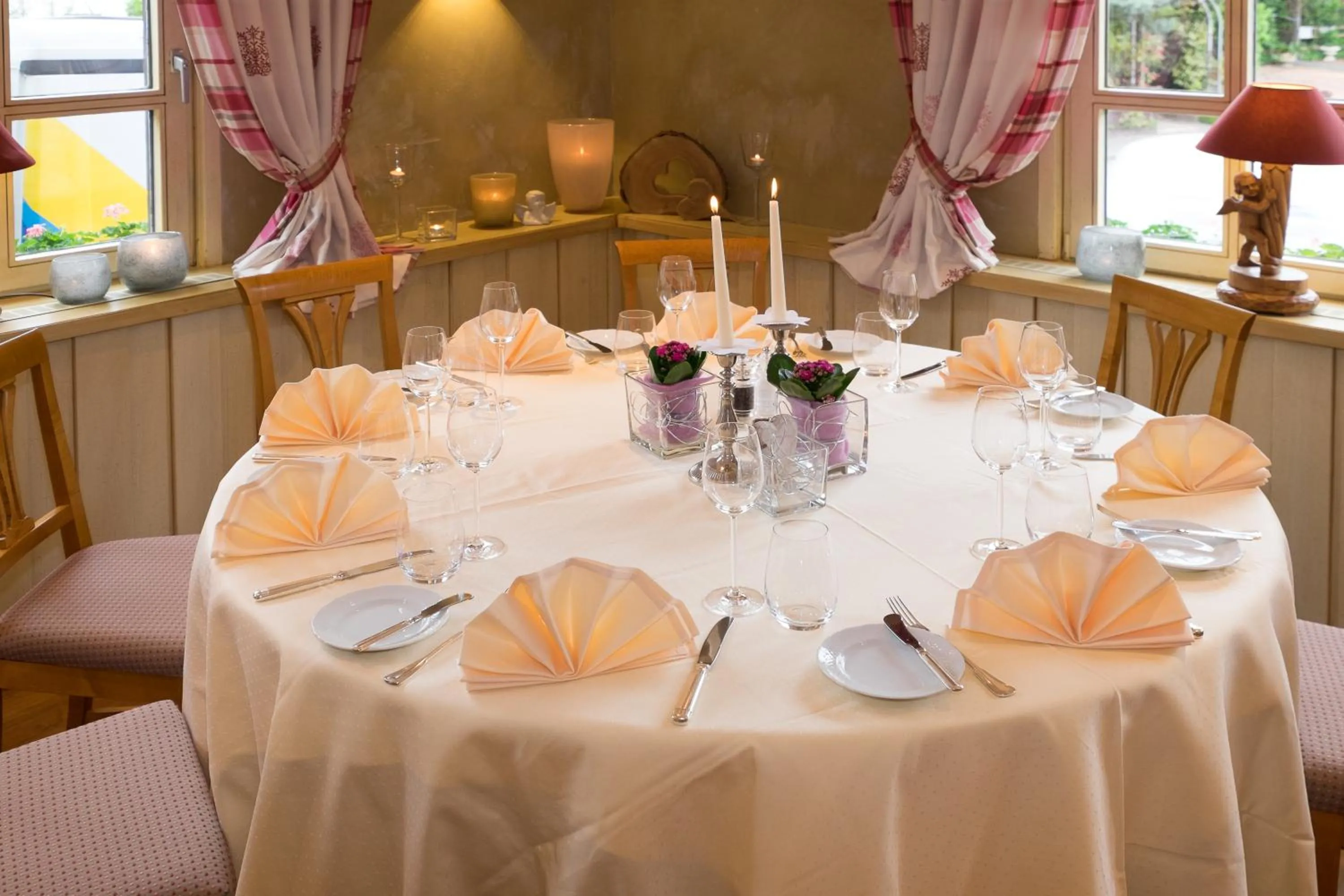 Restaurant/places to eat in Hotel Restaurant Der Engel, Sasbachwalden