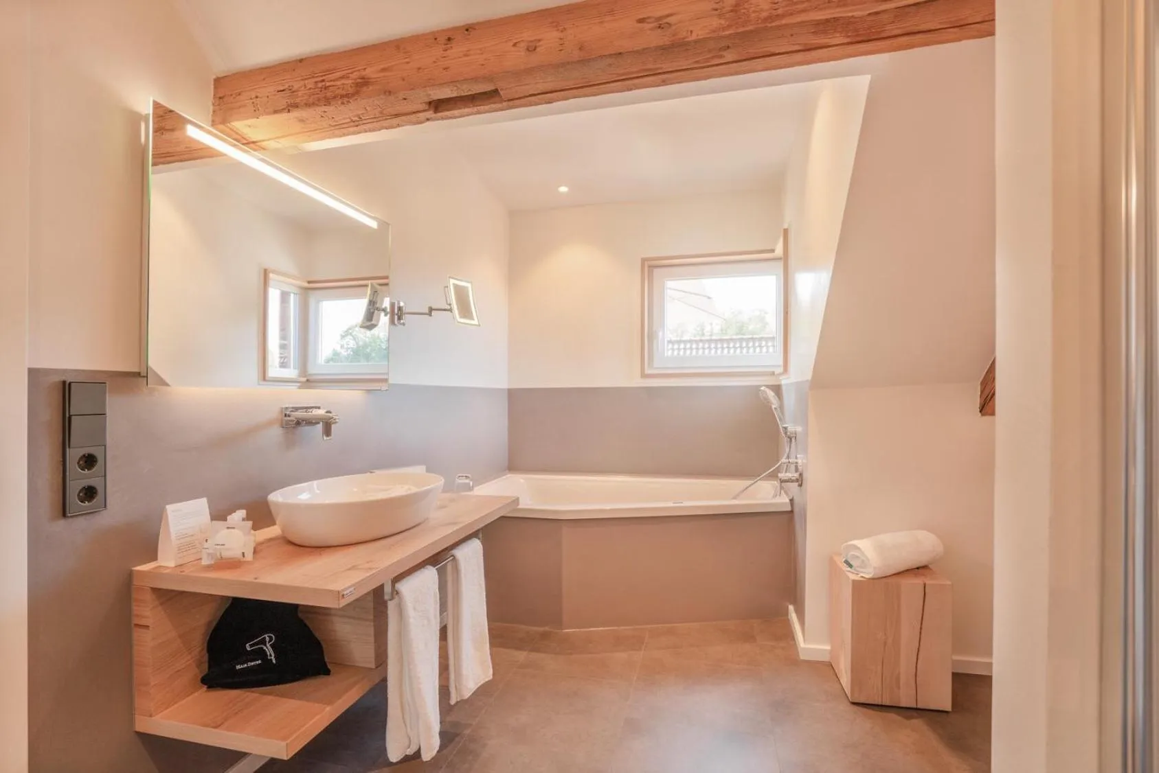 Bathroom in Hotel Restaurant Der Engel, Sasbachwalden