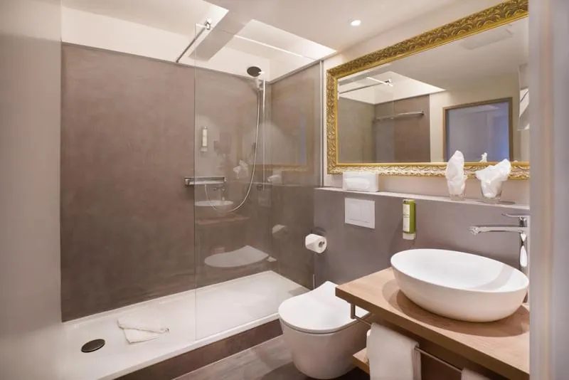 Shower in Hotel Restaurant Der Engel, Sasbachwalden