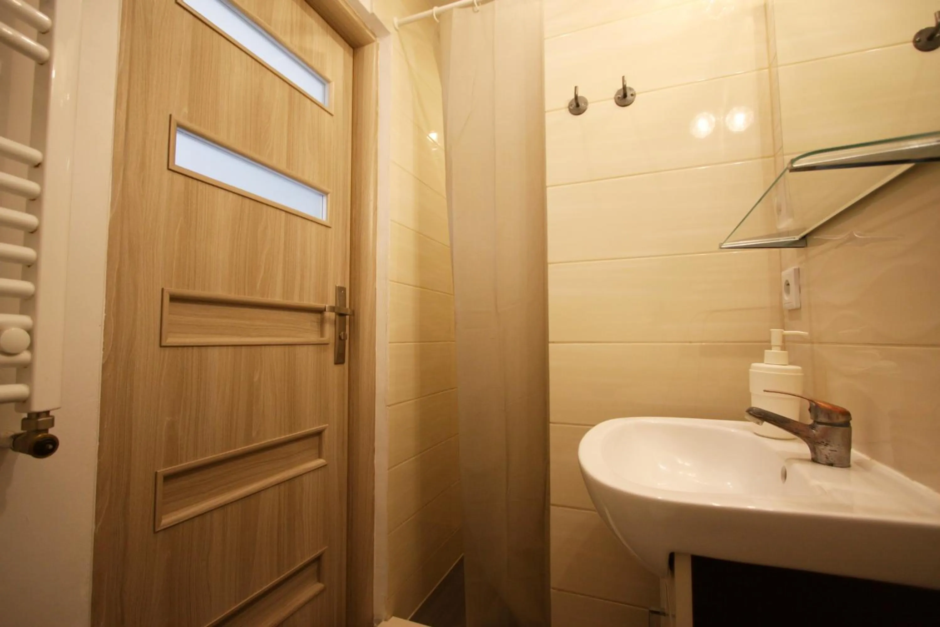 Pokoje Nadrzeczna 45