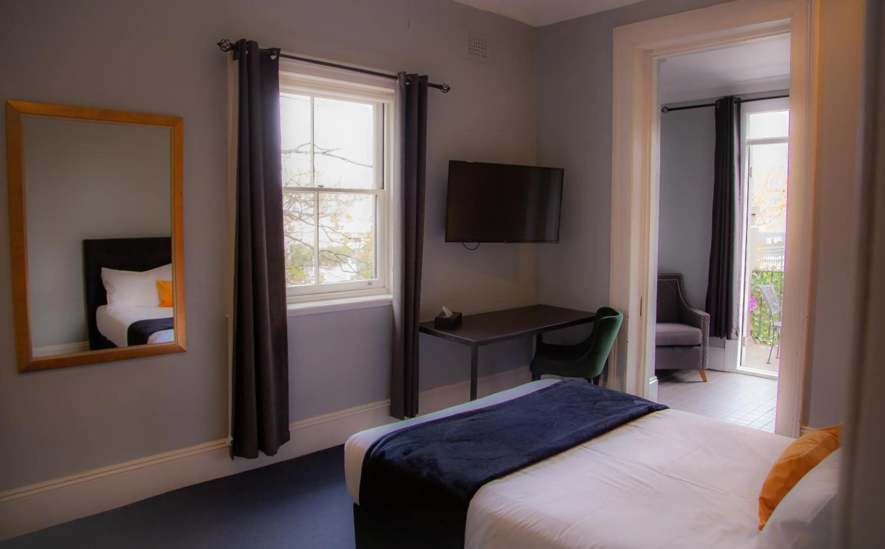 Bed in Bayswater Boutique Lodge