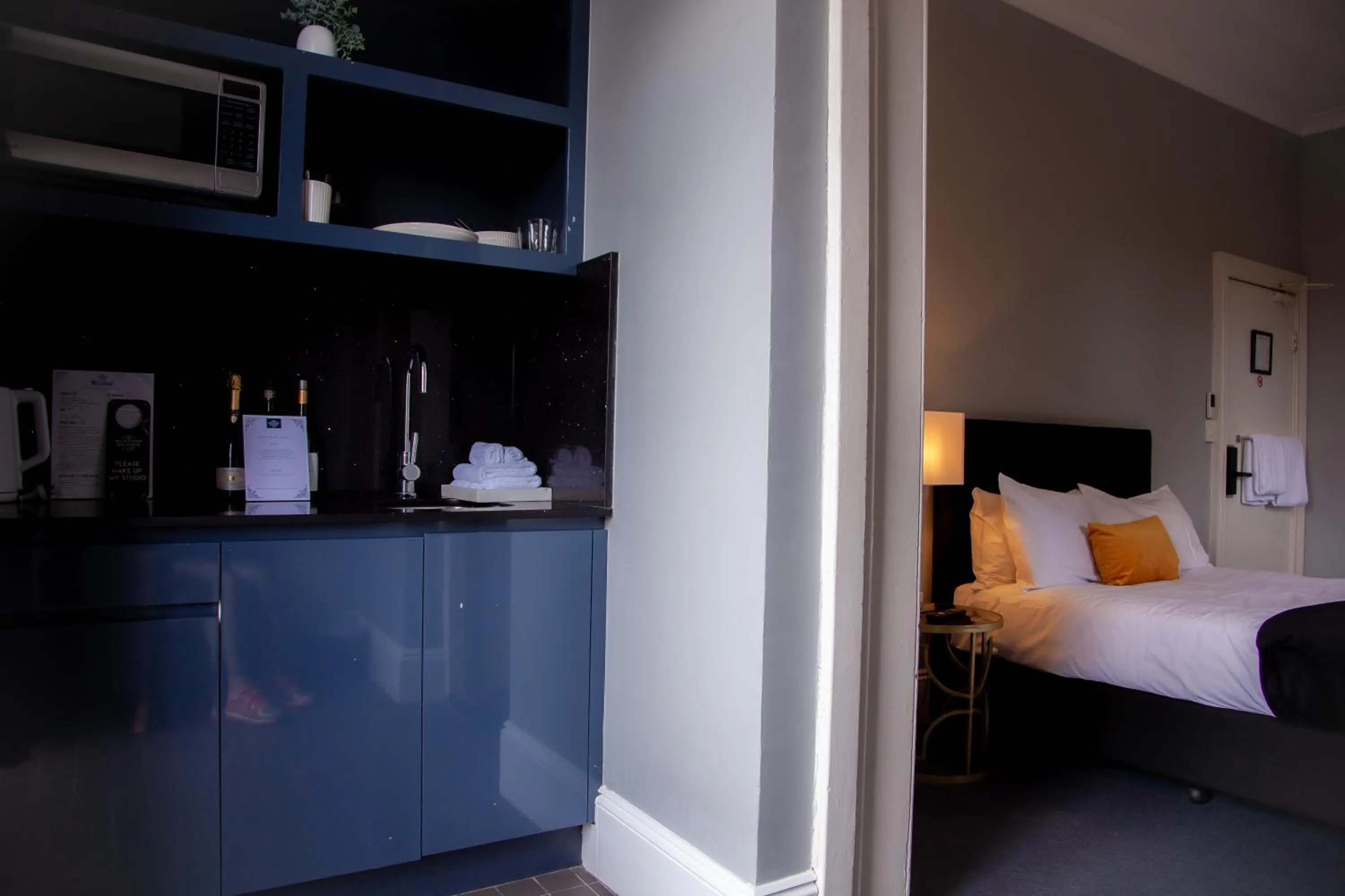 Bed in Bayswater Boutique Lodge - Potts Point