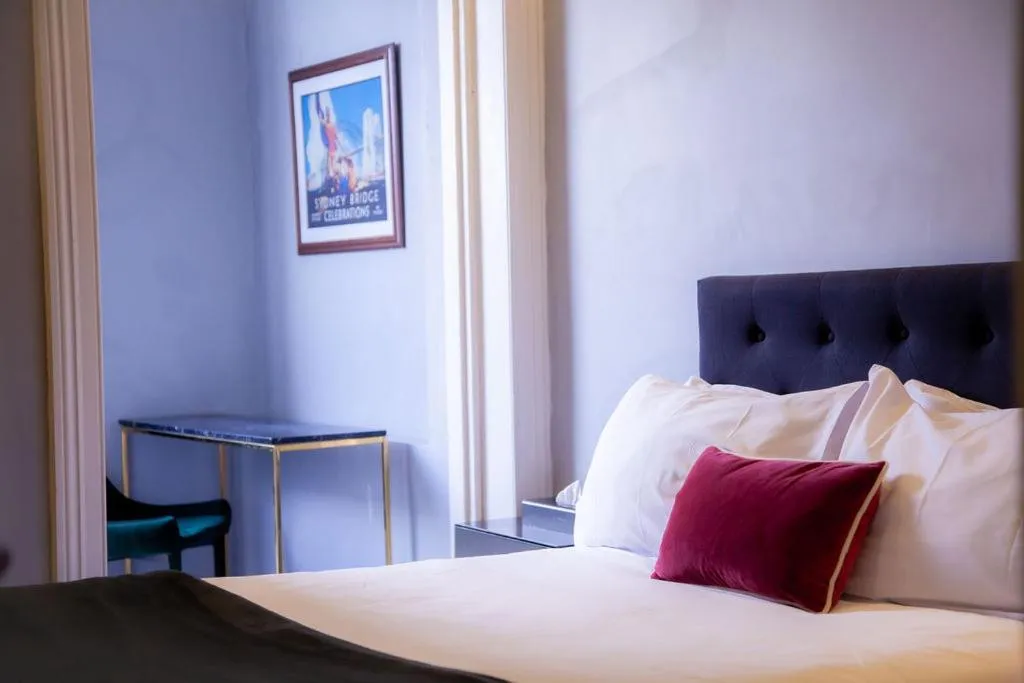 Bed in Bayswater Boutique Lodge - Potts Point
