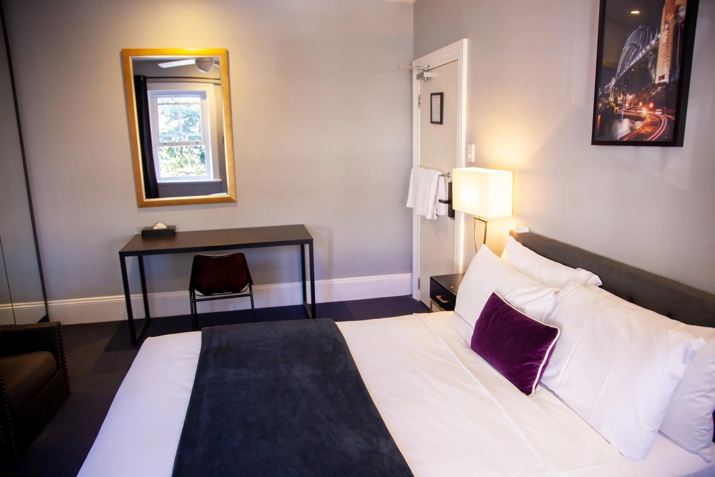 Bed in Bayswater Boutique Lodge