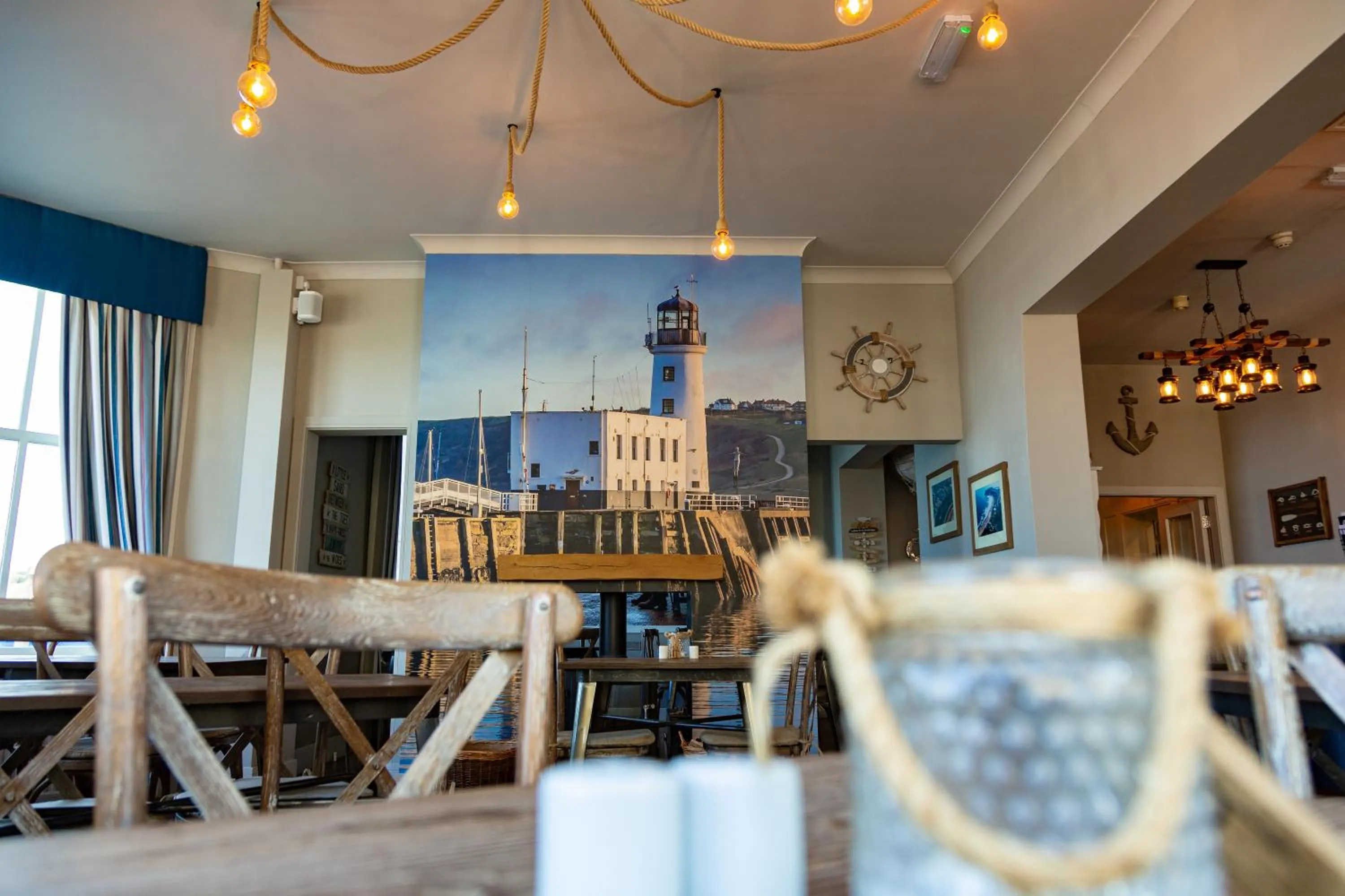 Restaurant/places to eat in Delmont Hotel & View Restaurant