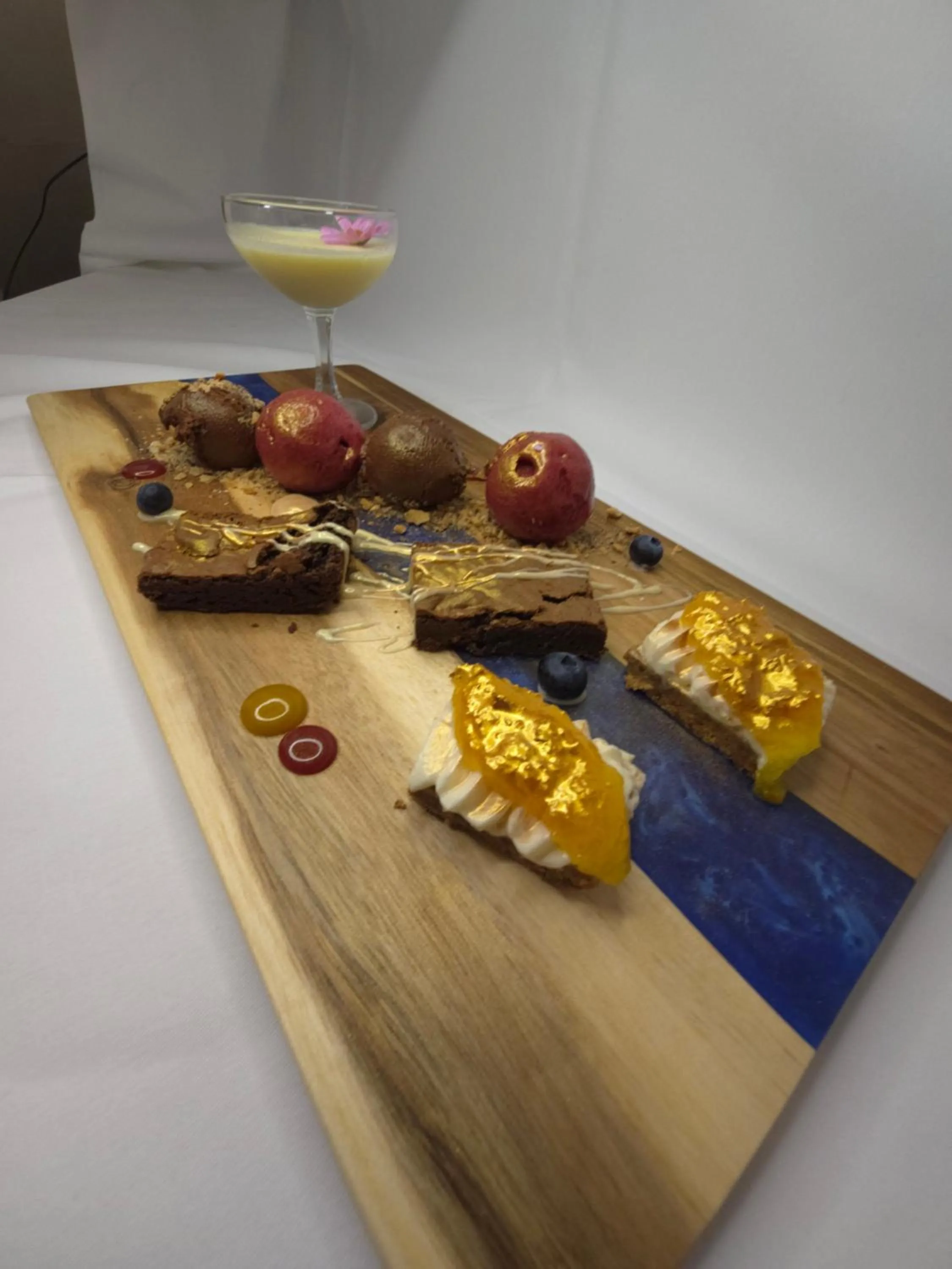 Restaurant/places to eat in Delmont Hotel & View Restaurant