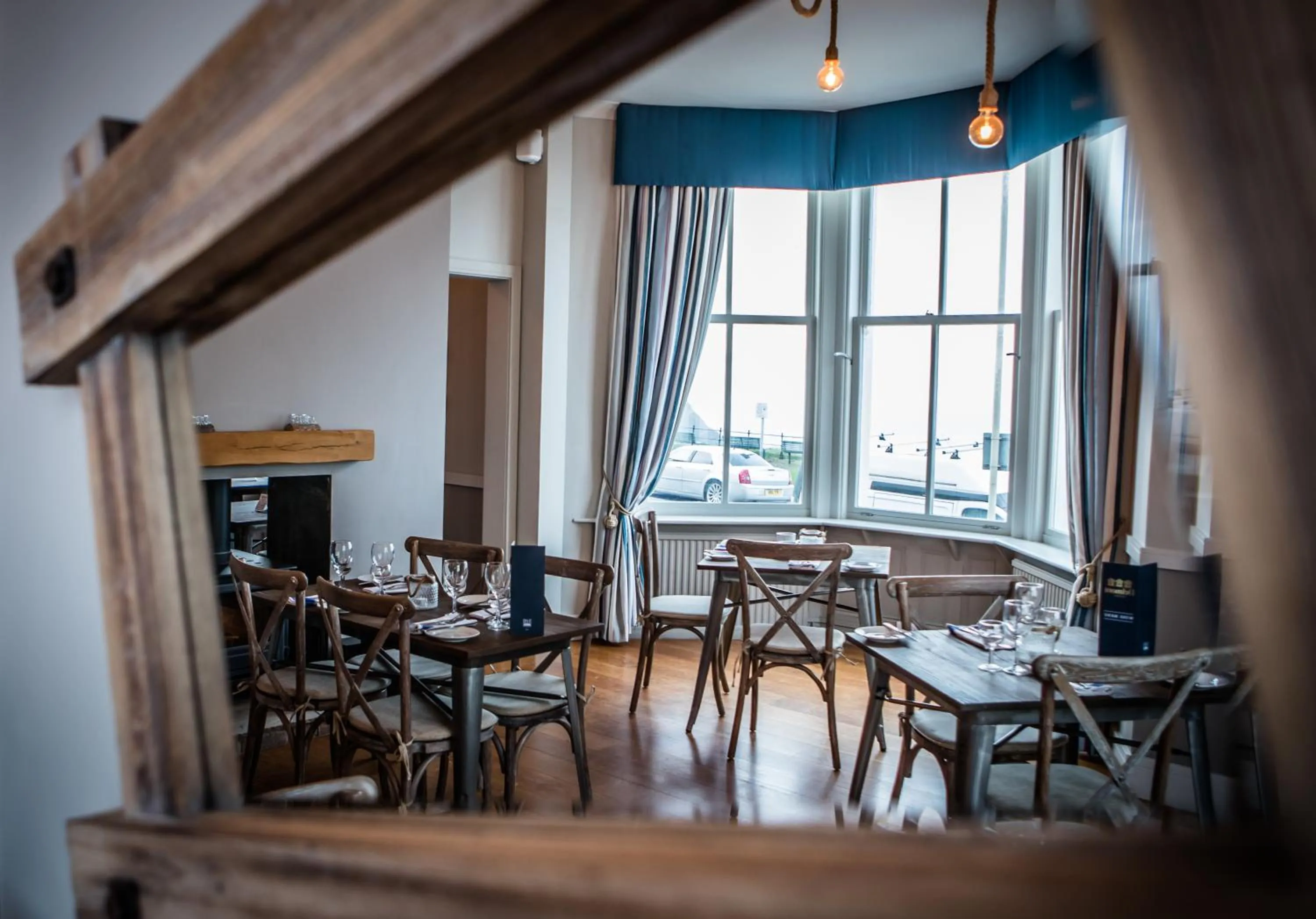 Restaurant/places to eat in Delmont Hotel & View Restaurant