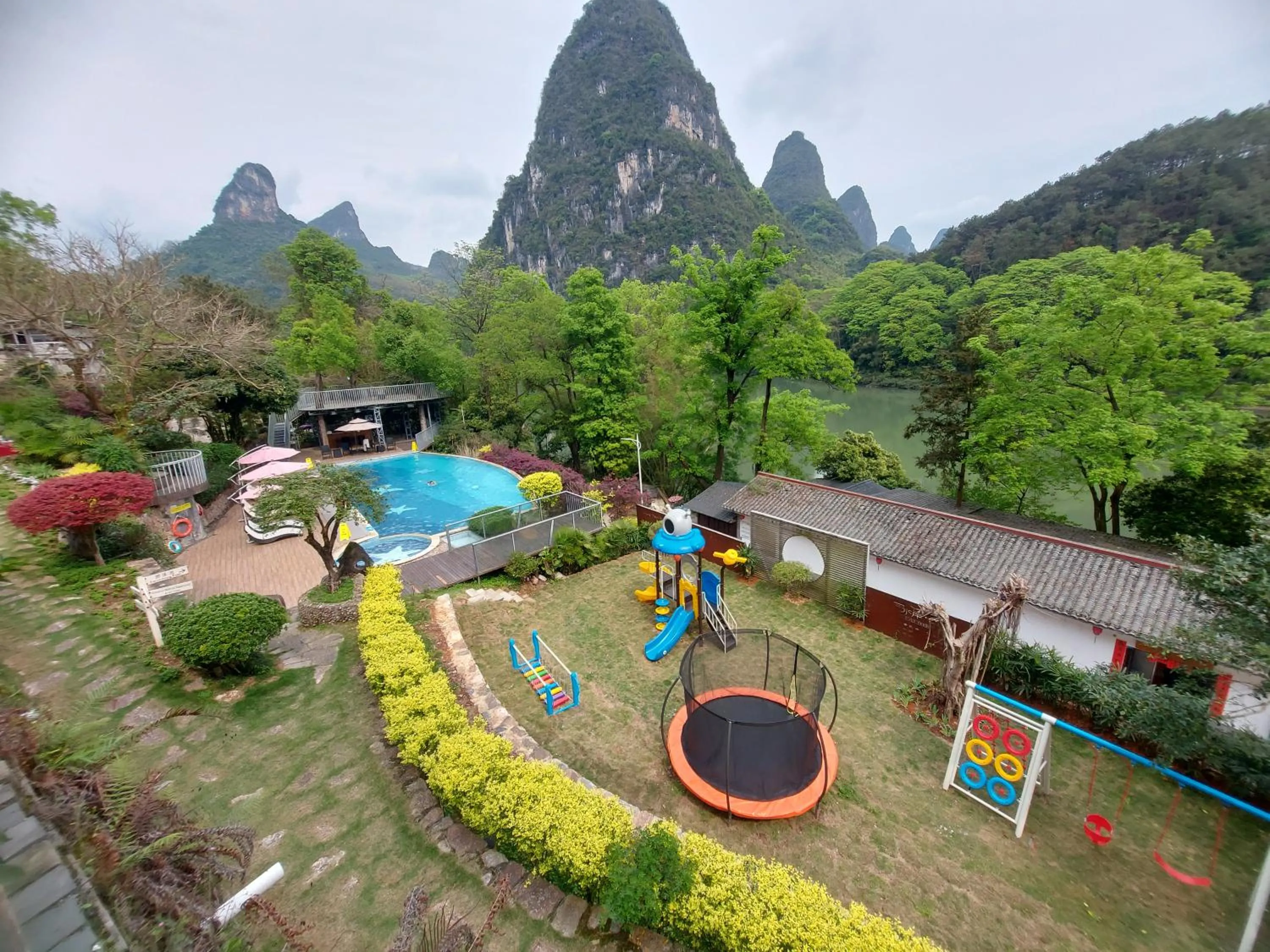 Property building in Li River Resort