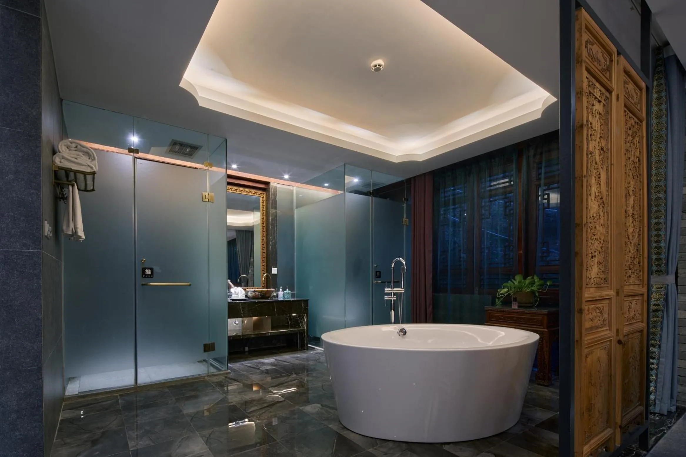 Bath in Li River Resort