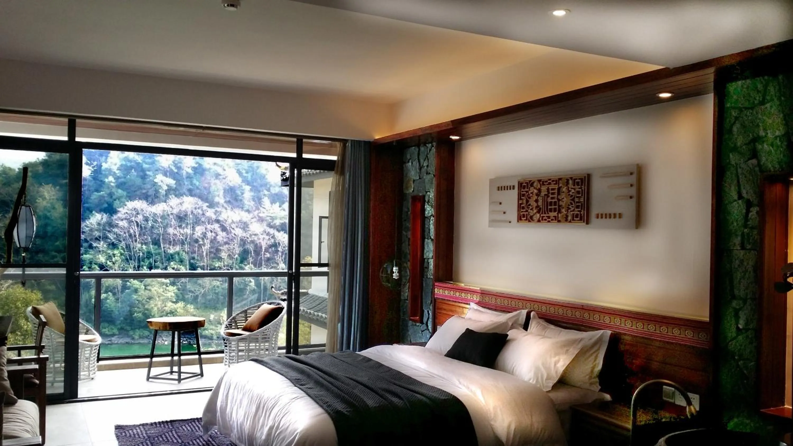 Balcony/Terrace, Bed in Li River Resort