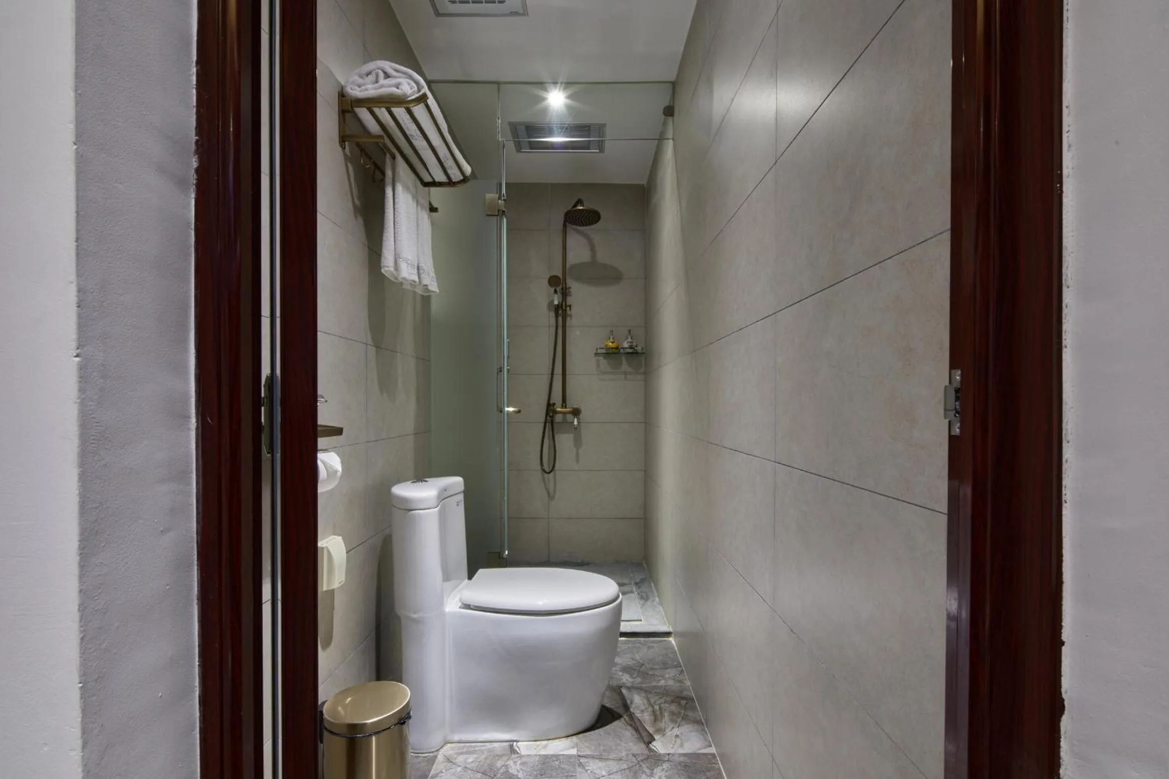 Bathroom in Li River Resort