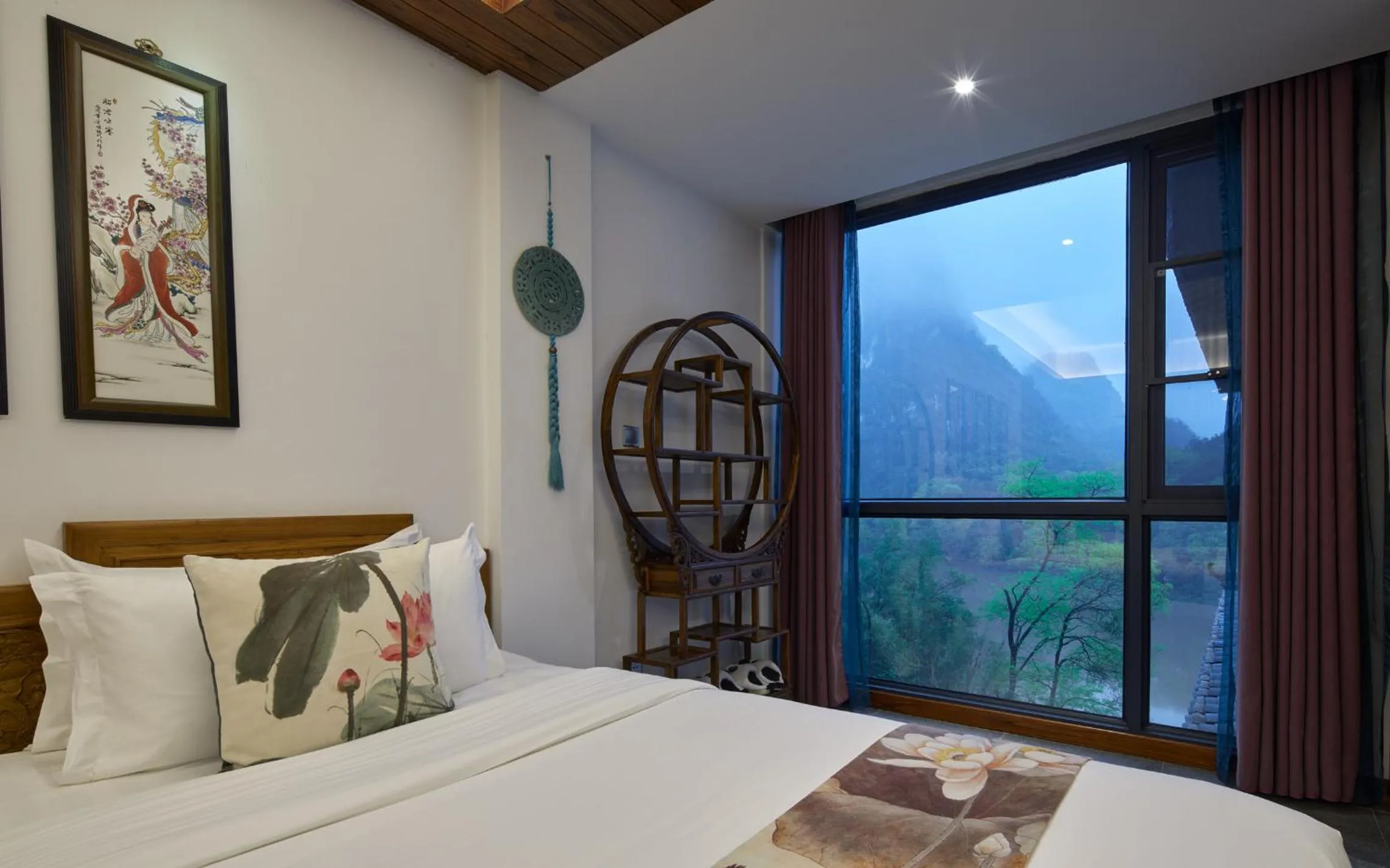 Bedroom, Bed in Li River Resort