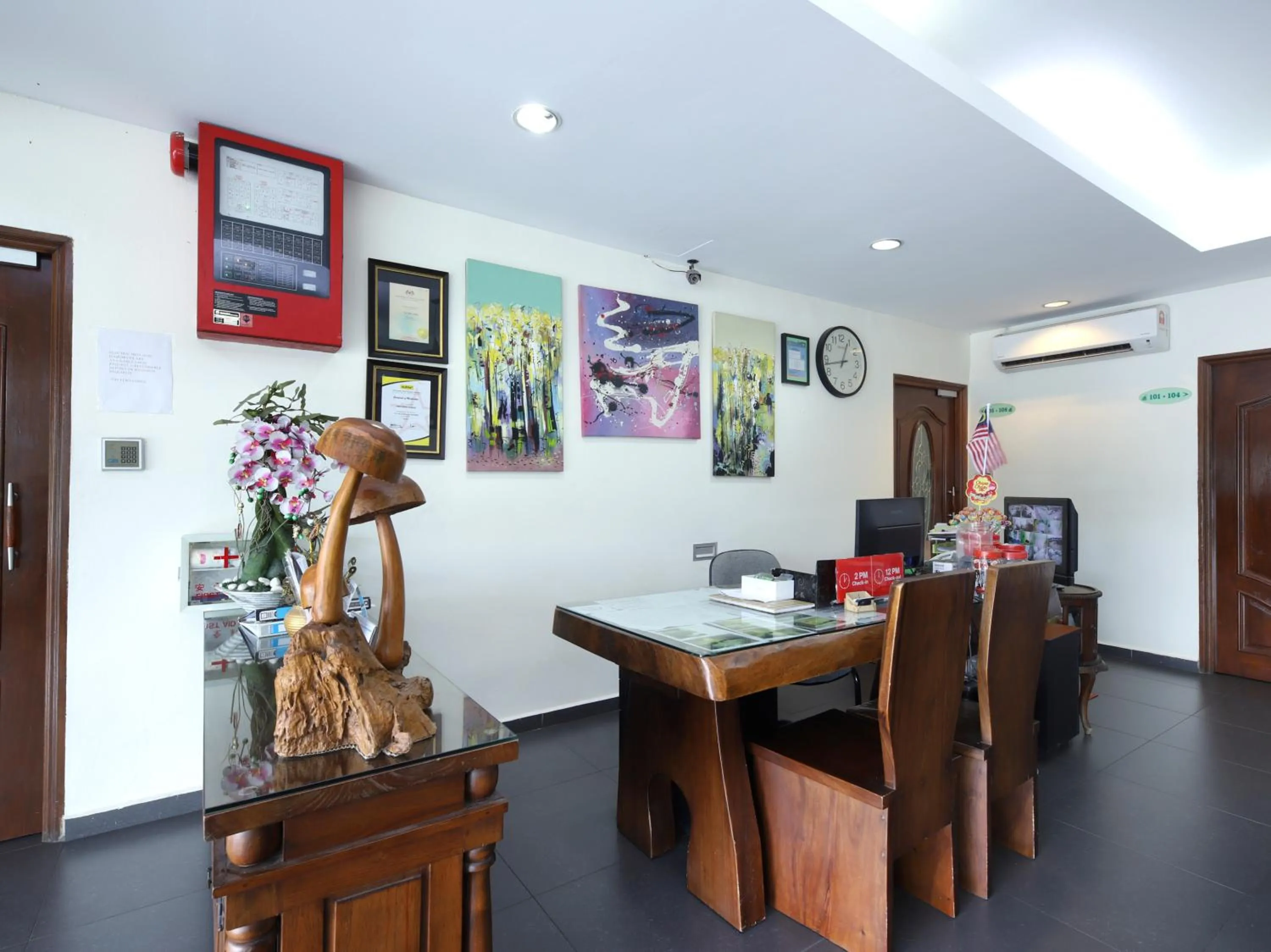 Lobby or reception in The Fern Lodge Hotel