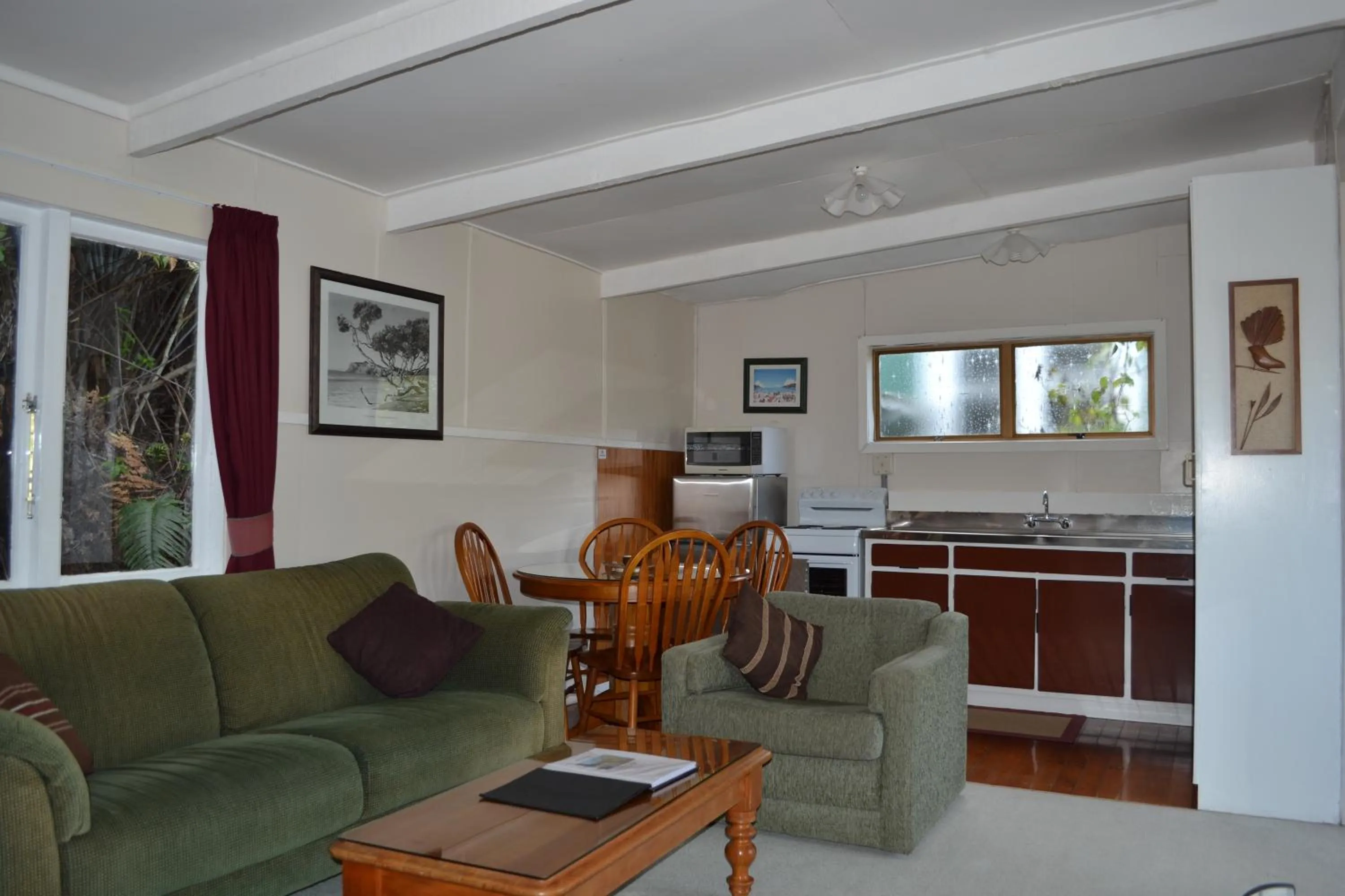Kitchen or kitchenette in Te Mata Lodge