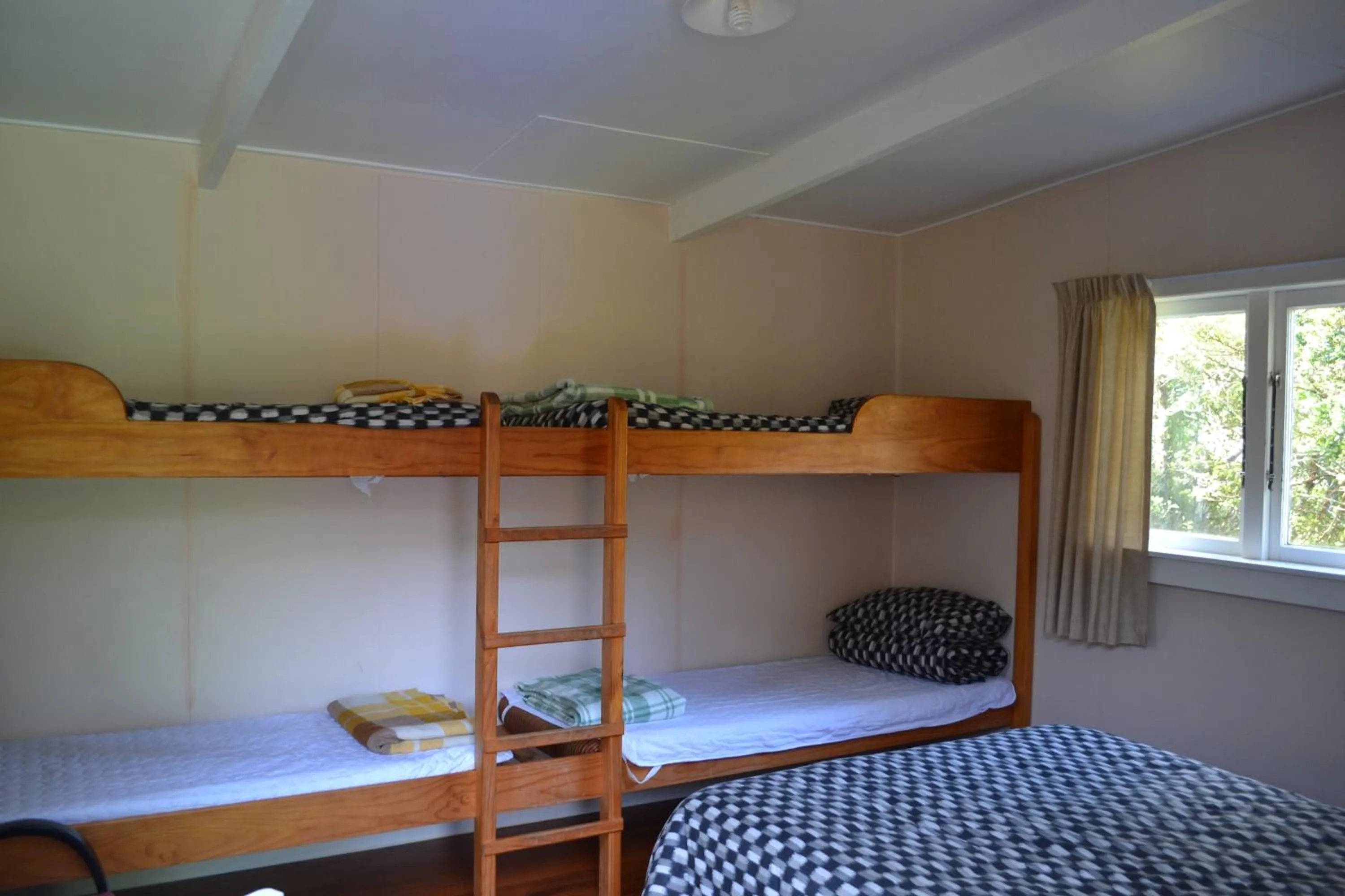 bunk bed, Bed in Te Mata Lodge