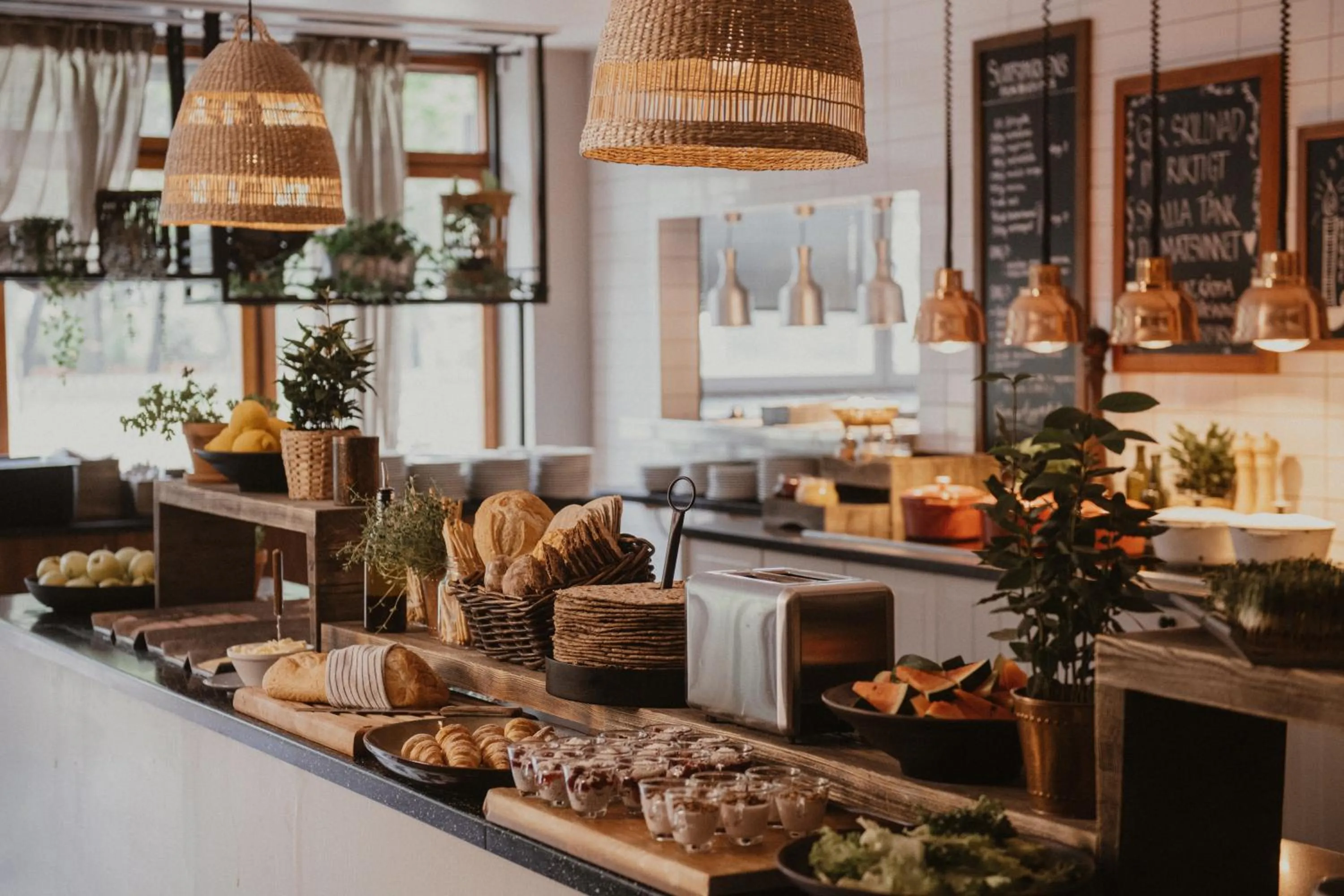 Breakfast in Home Hotel Slottsparken
