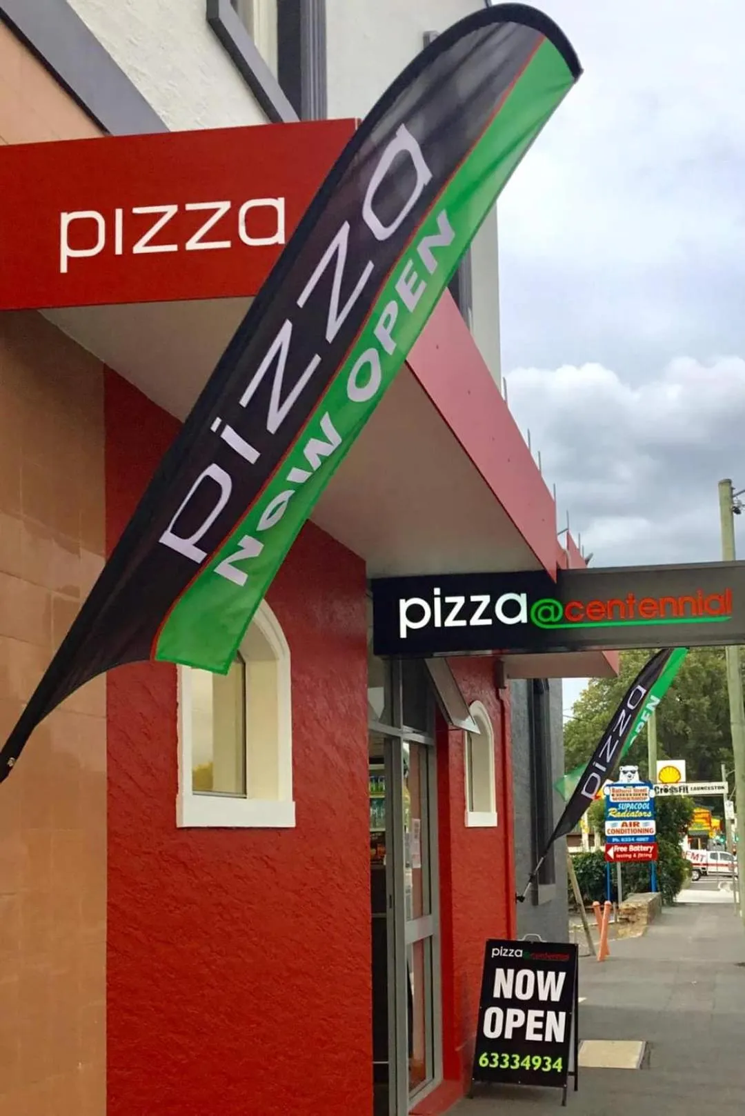 Restaurant/places to eat in Centennial Inn on Bathurst