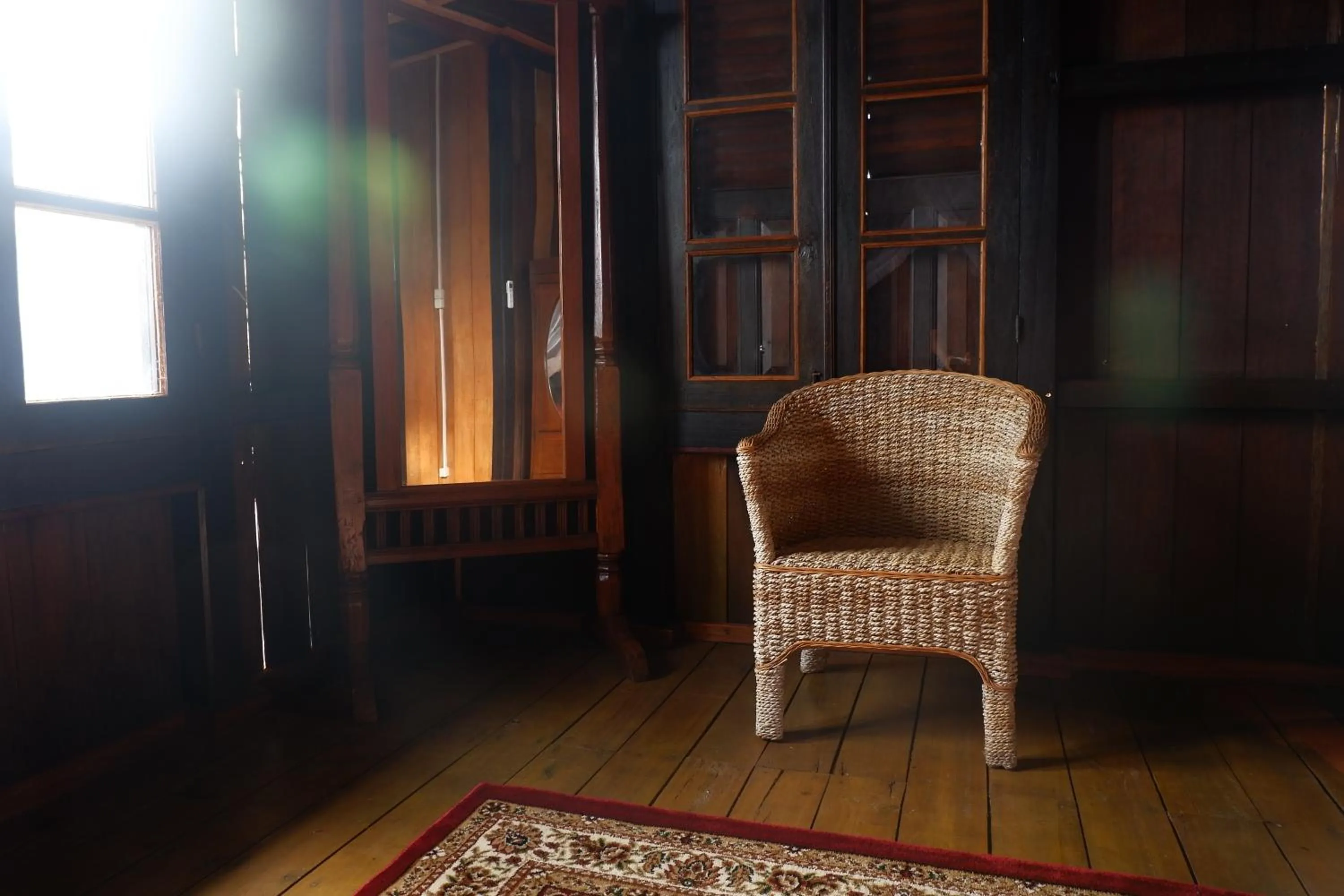 Living room in Rock and Wreck Dive Resort