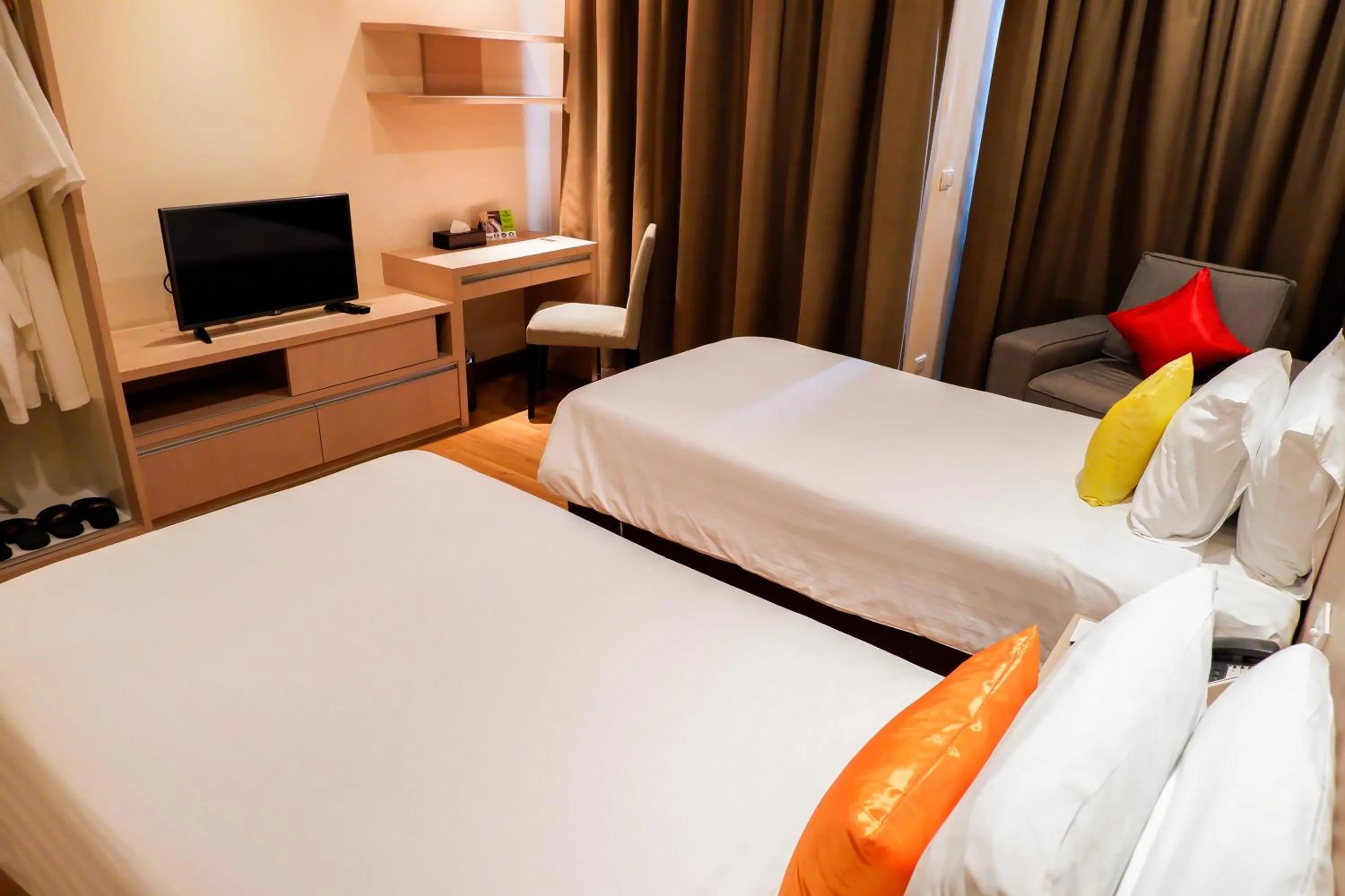 Bedroom, Bed in Park Village Rama II