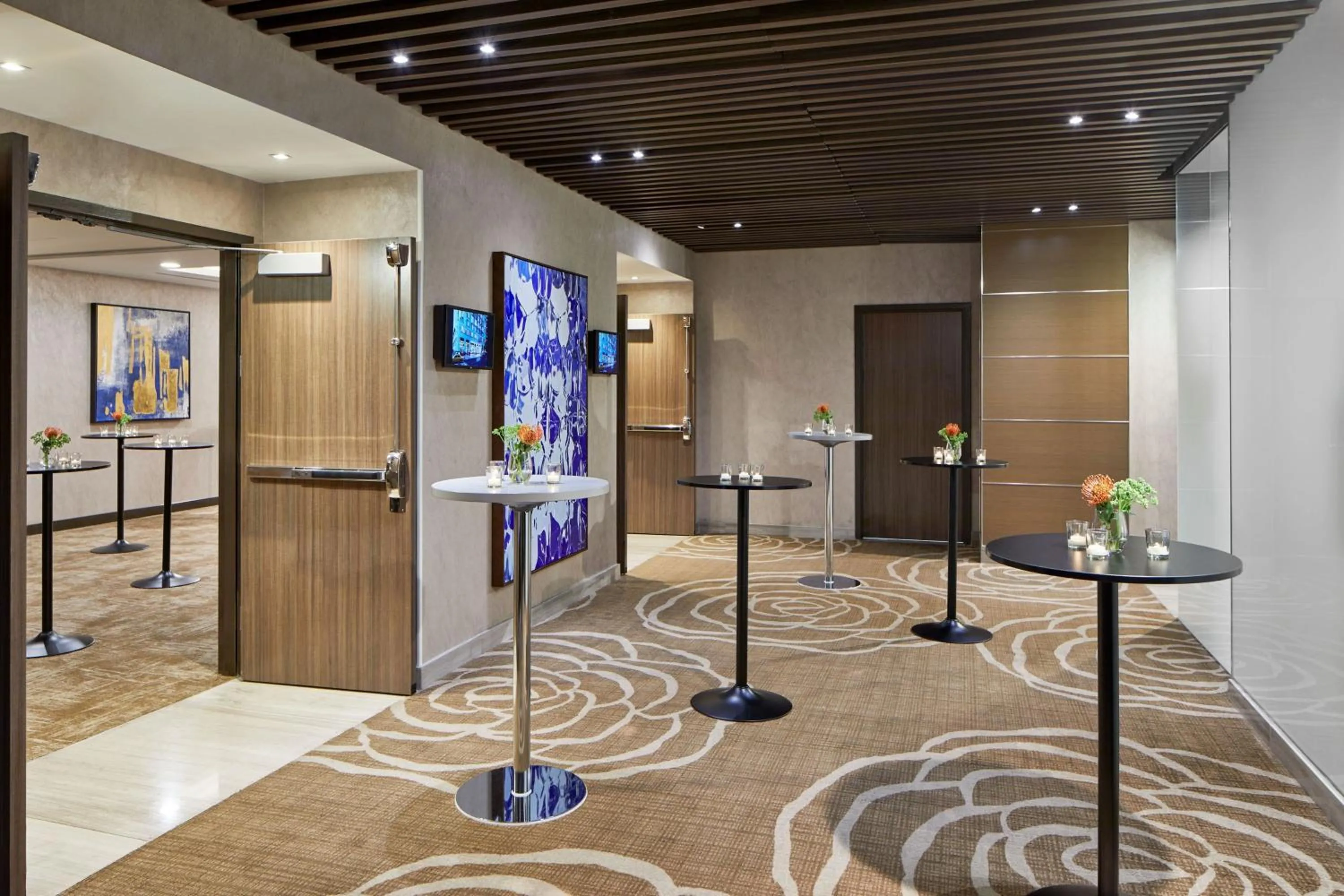 Meeting/conference room in Courtyard New York Manhattan/Midtown West