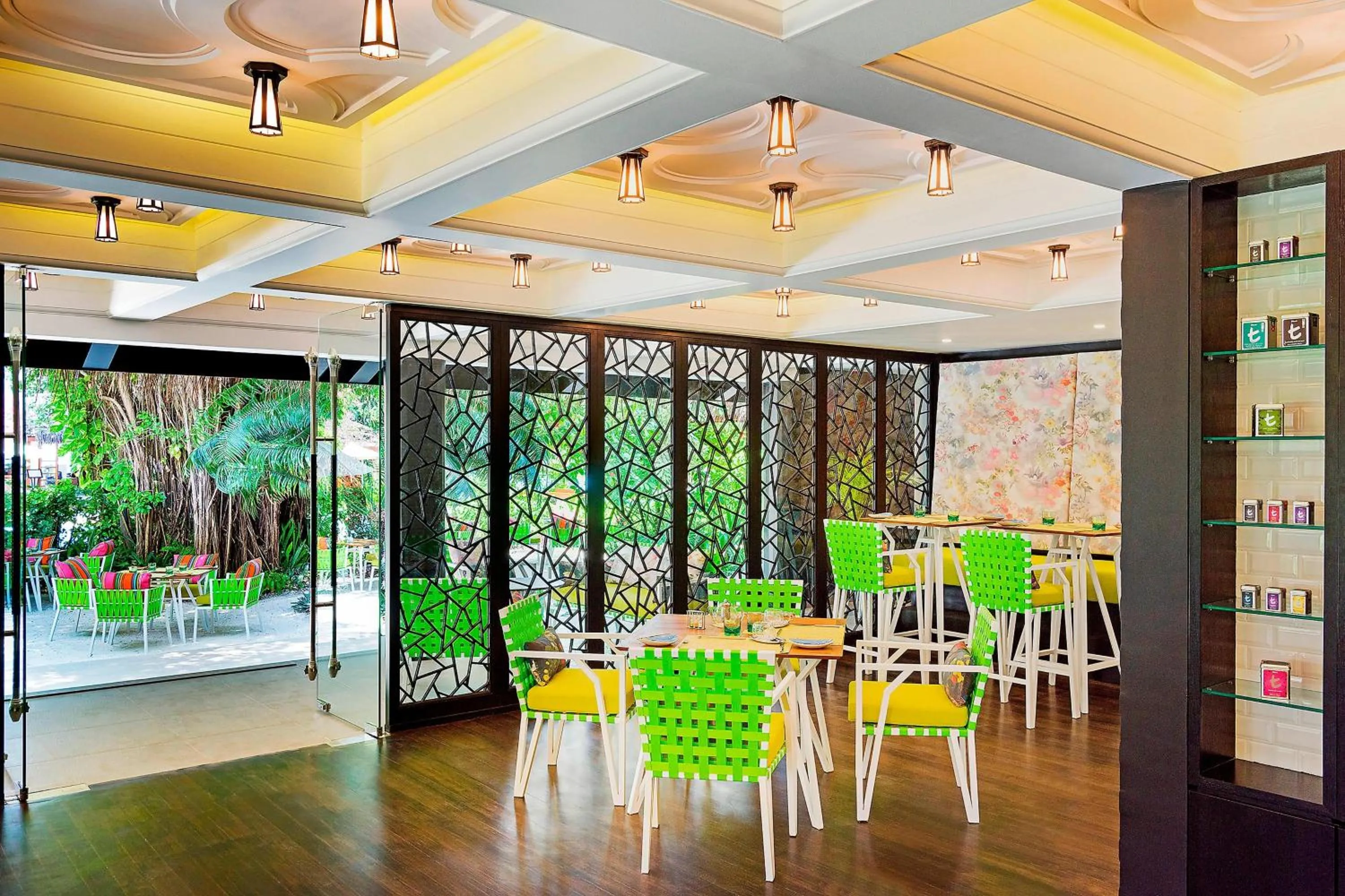 Restaurant/places to eat in Sheraton Maldives Full Moon Resort & Spa