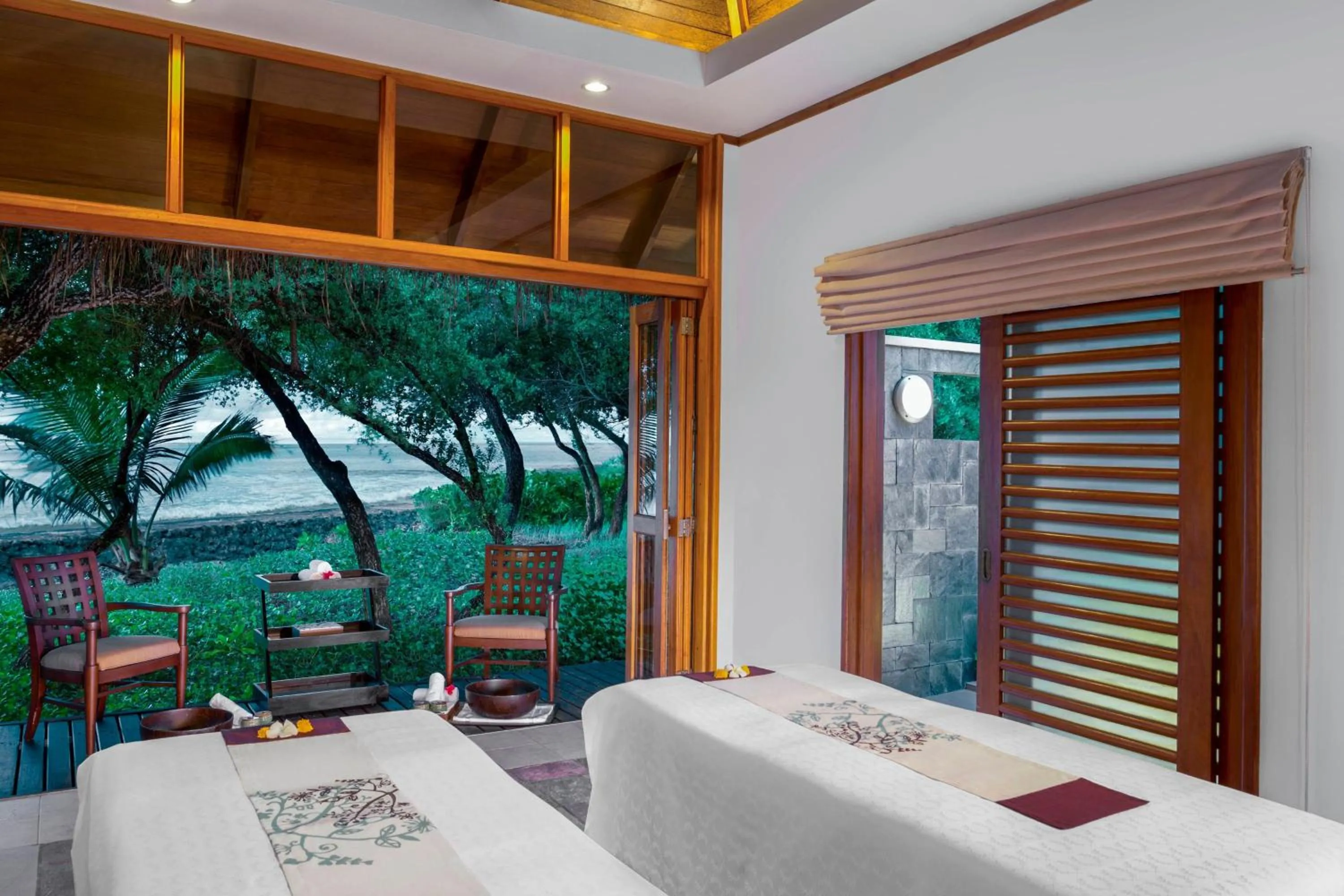 Spa and wellness centre/facilities, Bed in Sheraton Maldives Full Moon Resort & Spa