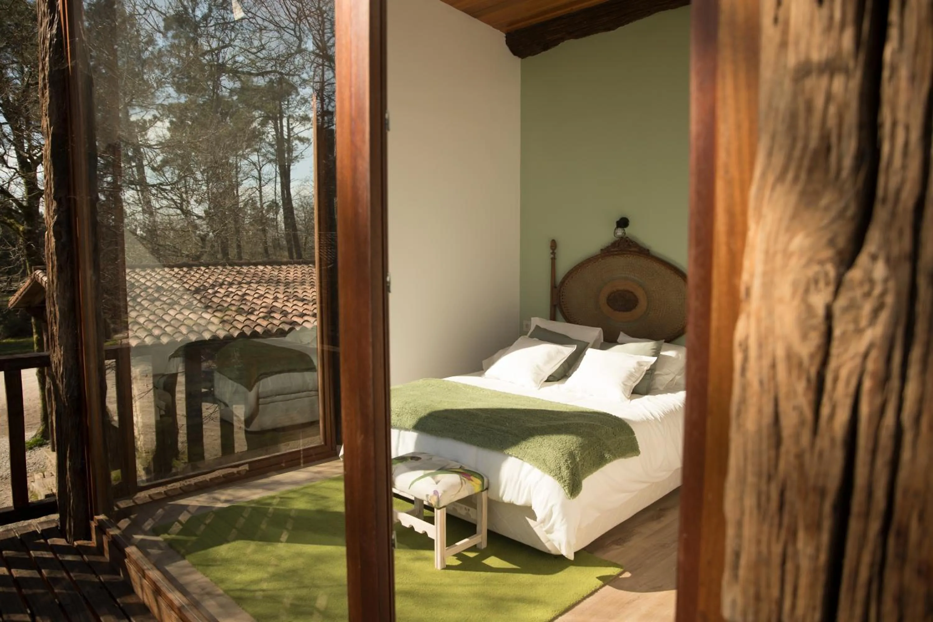 Double Room with Balcony in Albergue Bergando