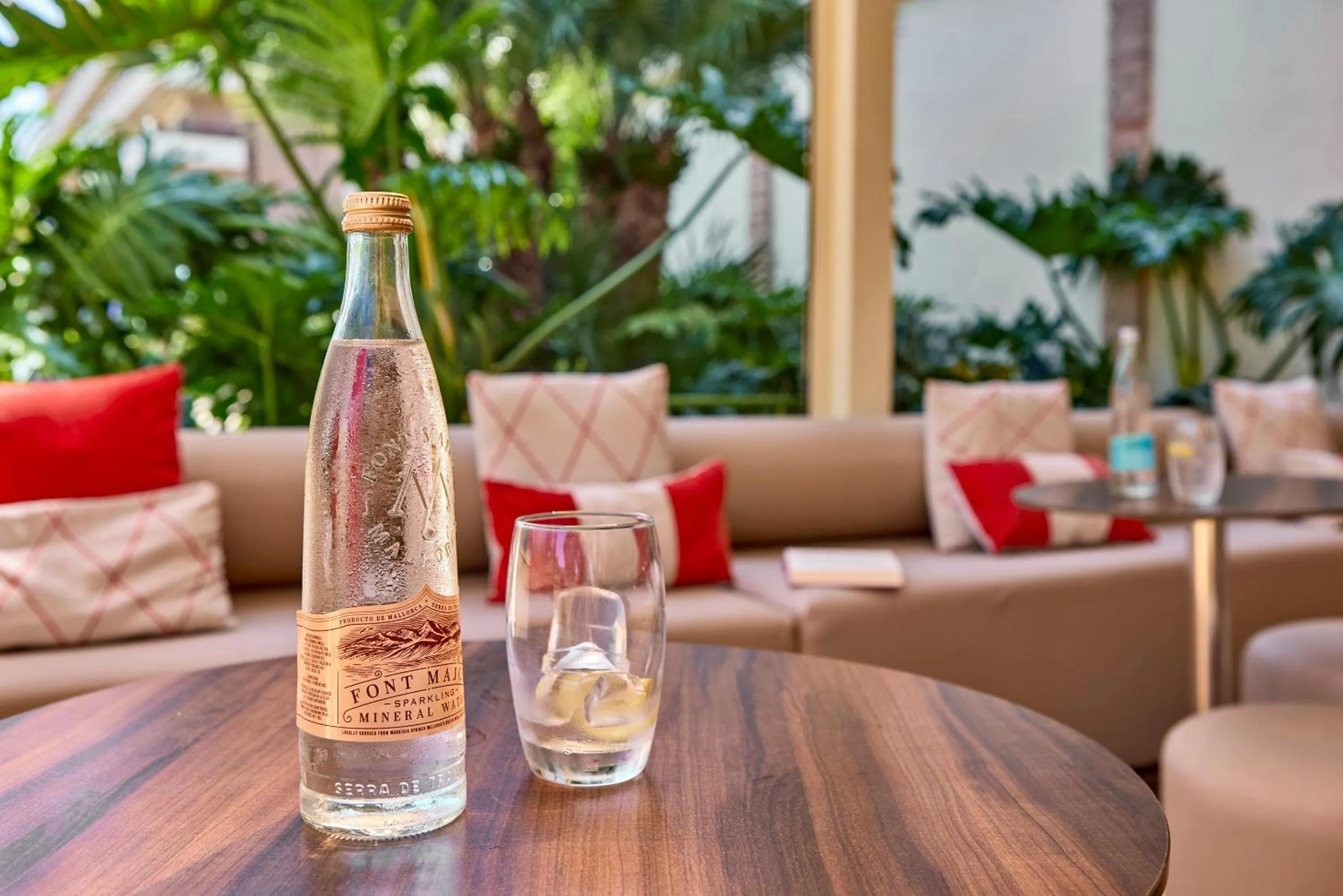 Lounge or bar in Zafiro Rey Don Jaime