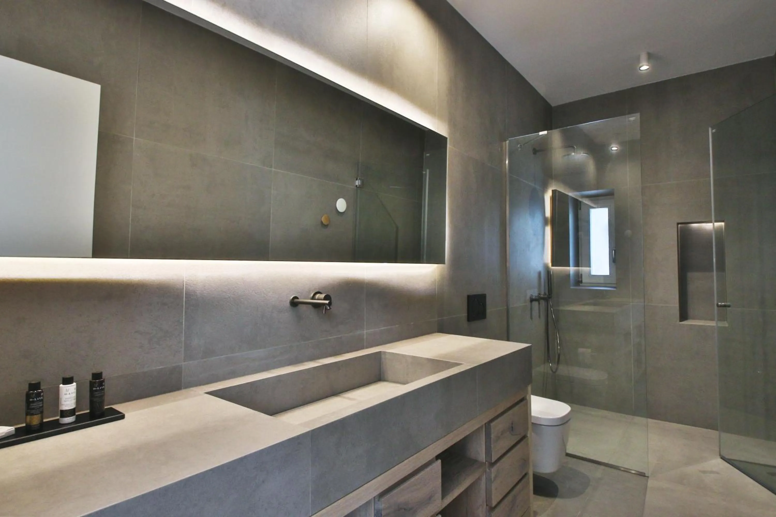 Bathroom in Elia Mykonos Resort