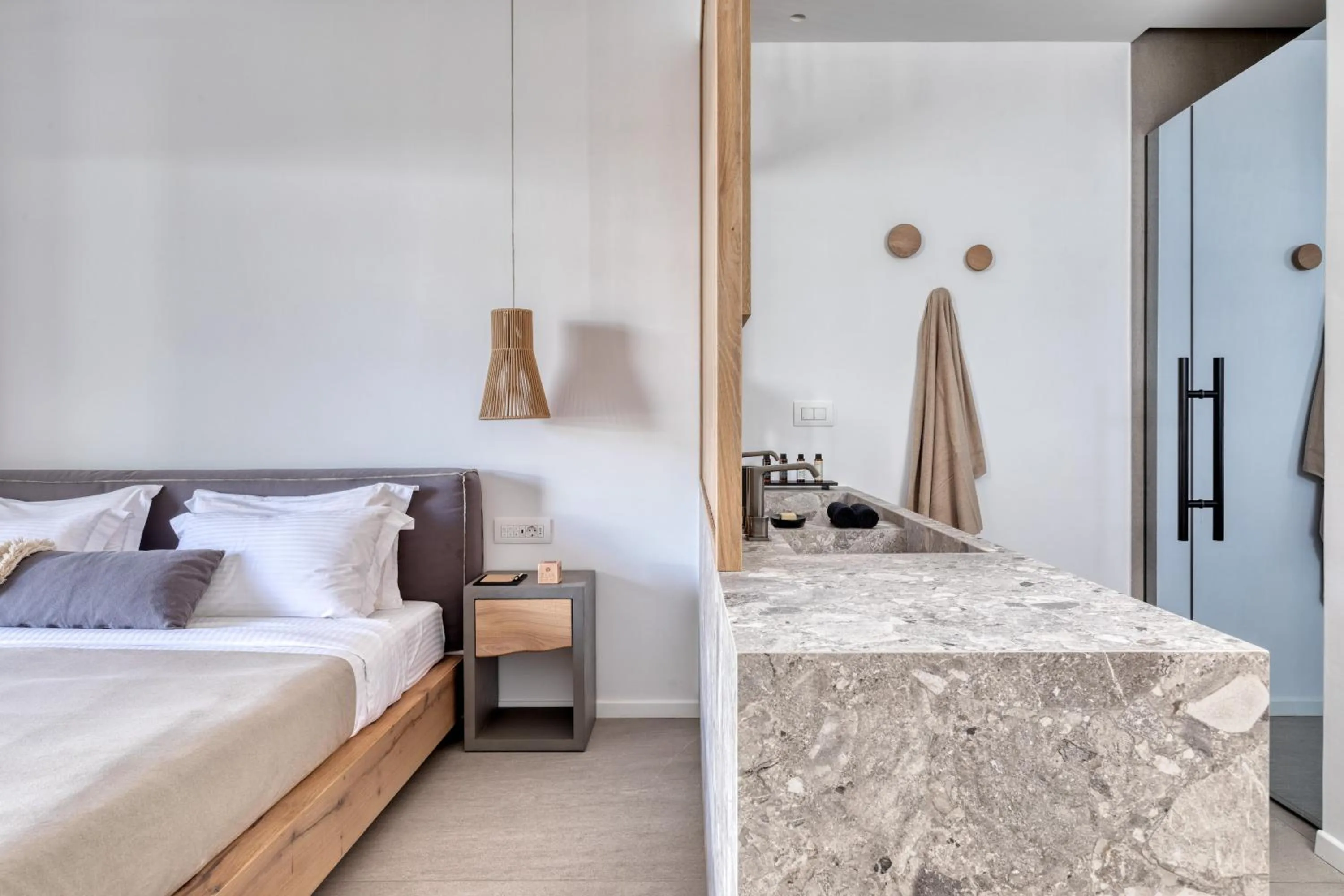 Bathroom, Bed in Elia Mykonos Resort