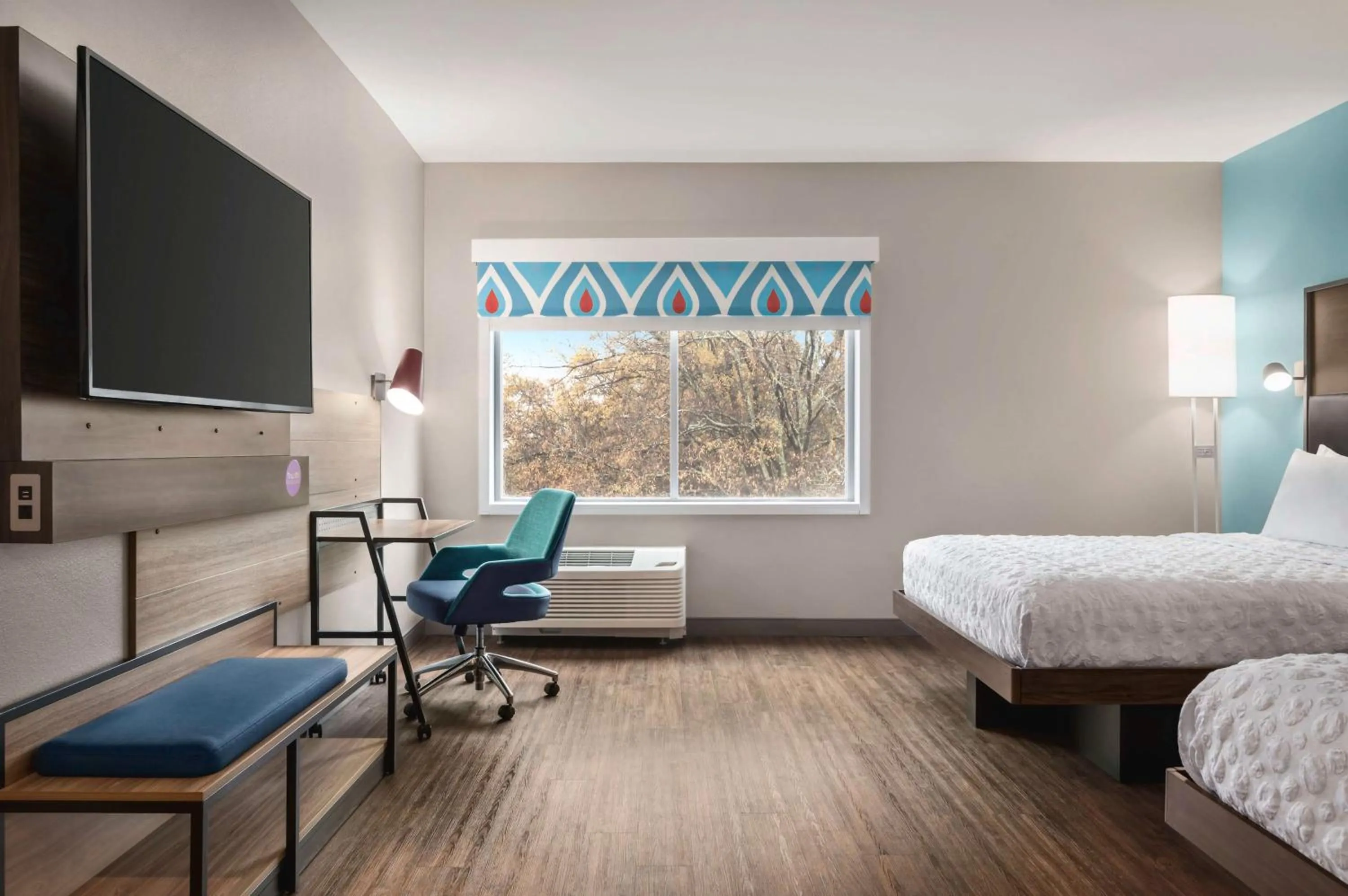 Bedroom, Bed in Tru By Hilton Greenville Woodruff Road, SC