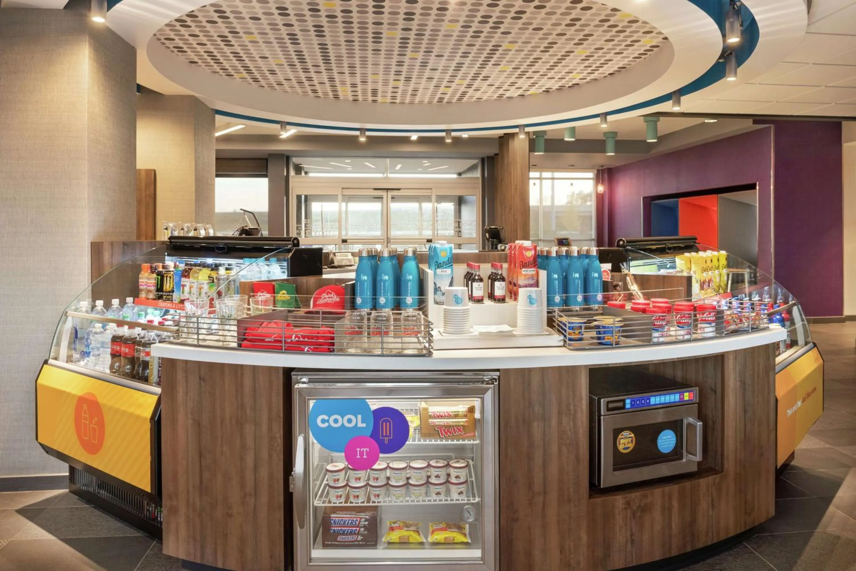 Restaurant/places to eat in Tru By Hilton Milwaukee Brookfield