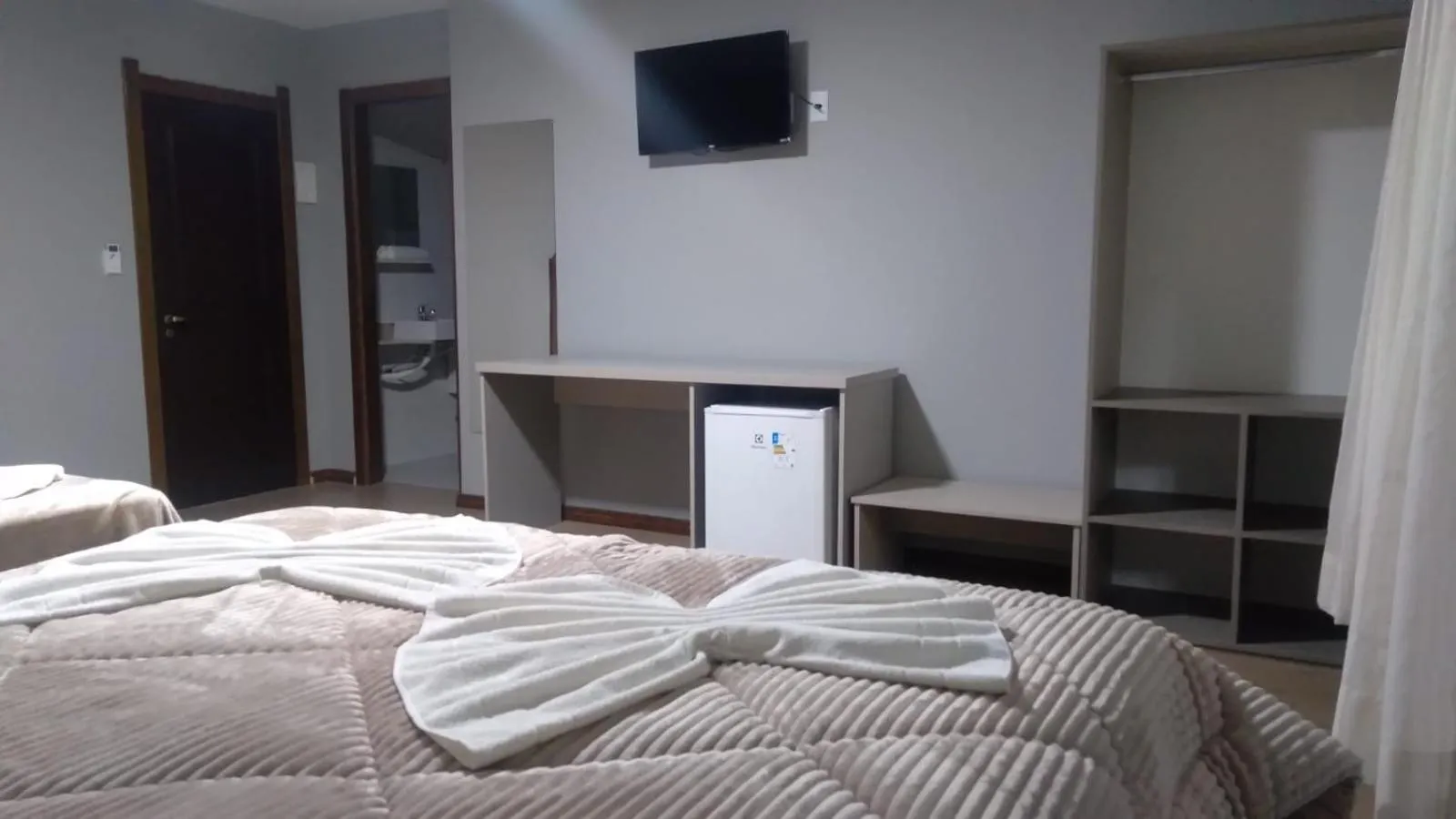 Photo of the whole room, Bed in Pousada Essência Serrana Gramado