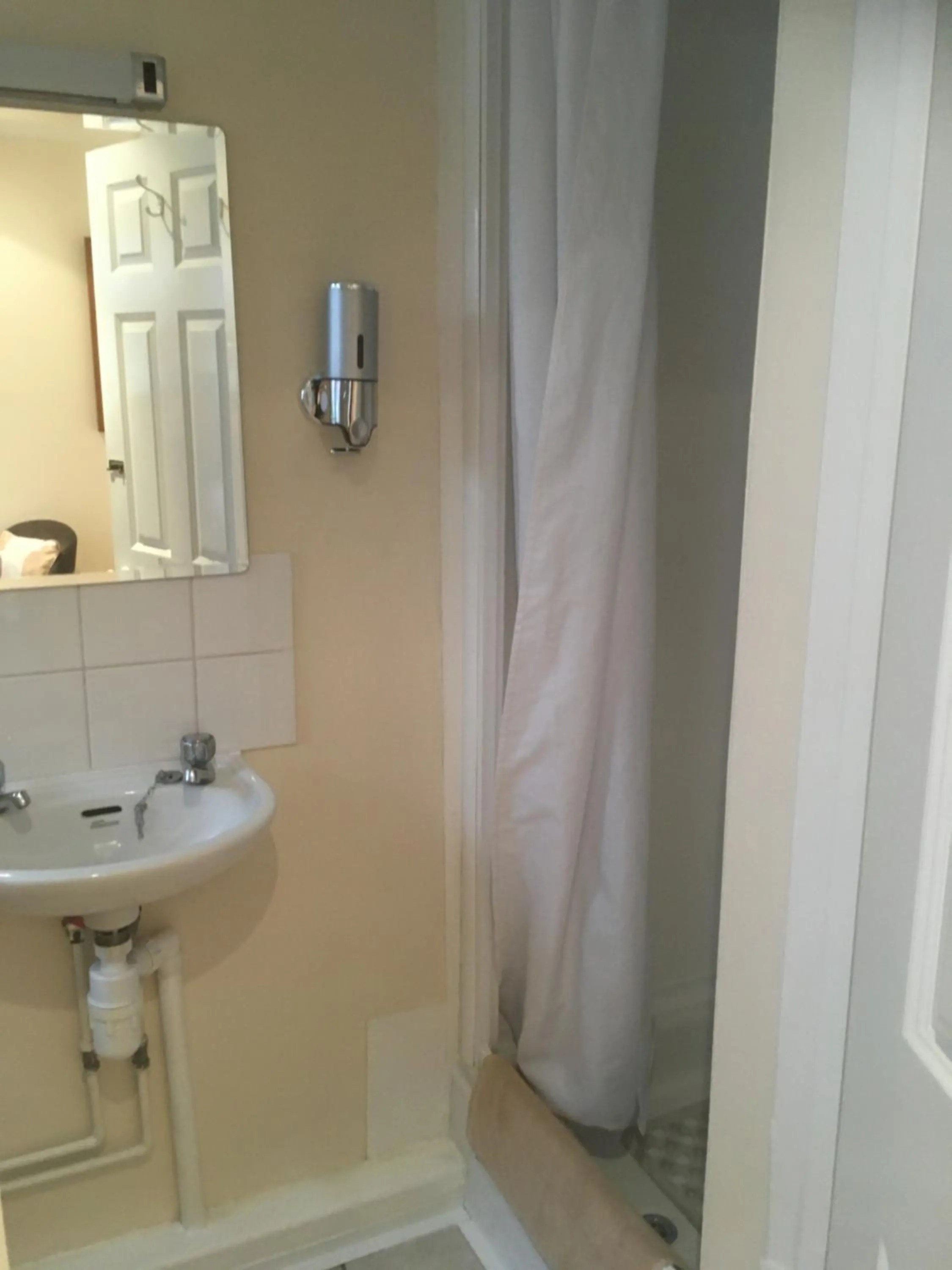 Bathroom in Otters Green