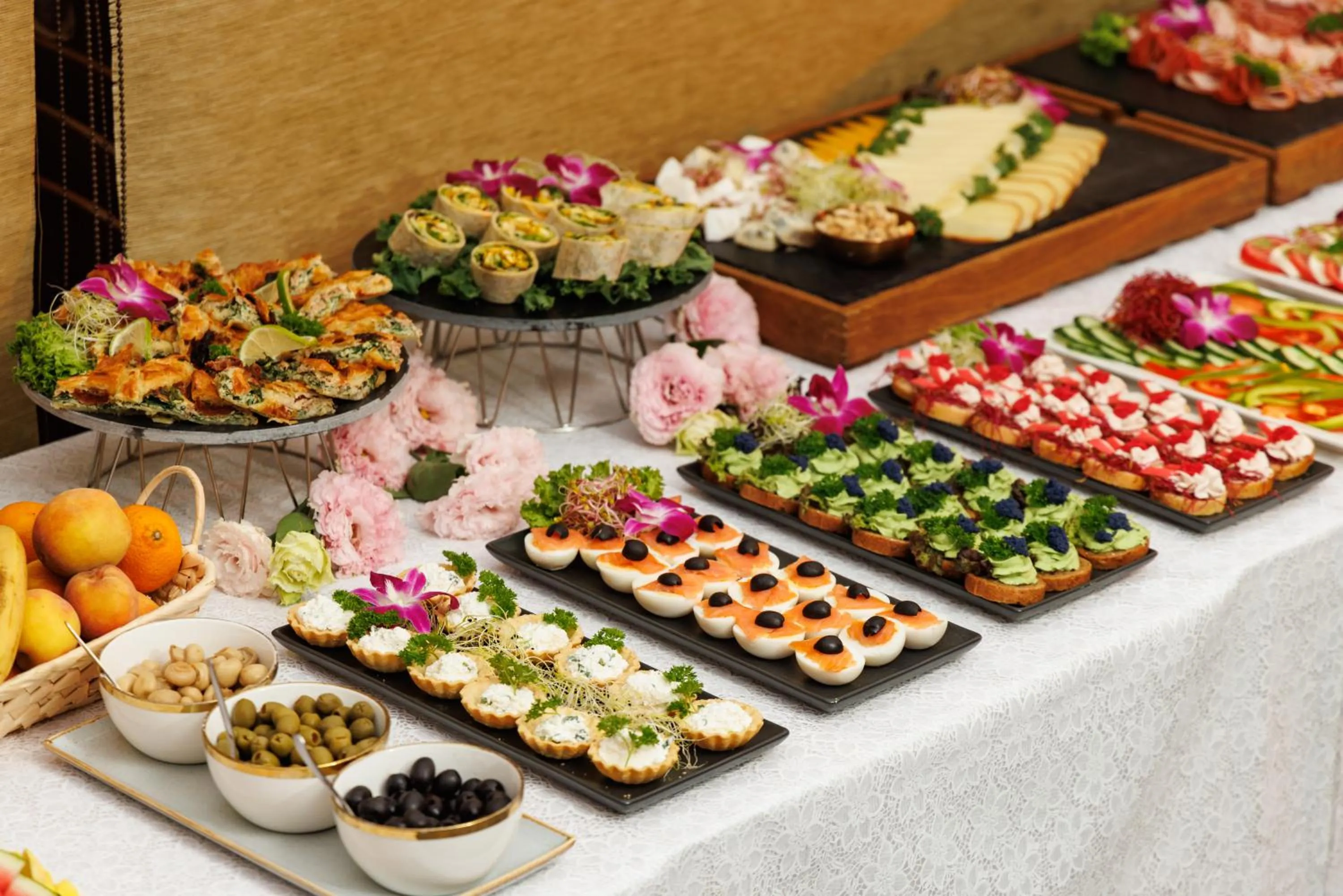 Buffet breakfast in Jakubowy Hotel