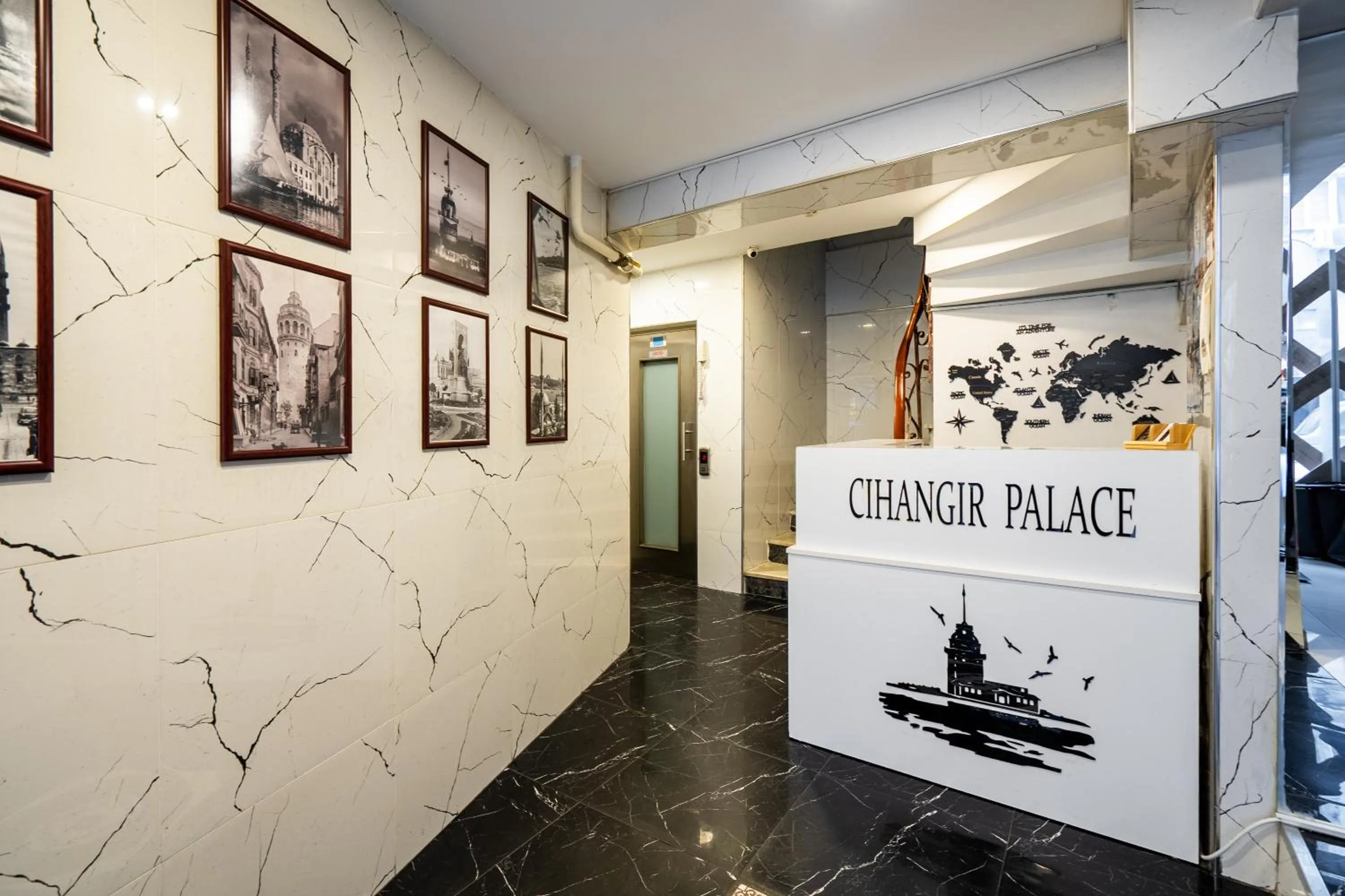 Lobby or reception in Cihangir Palace Hotel