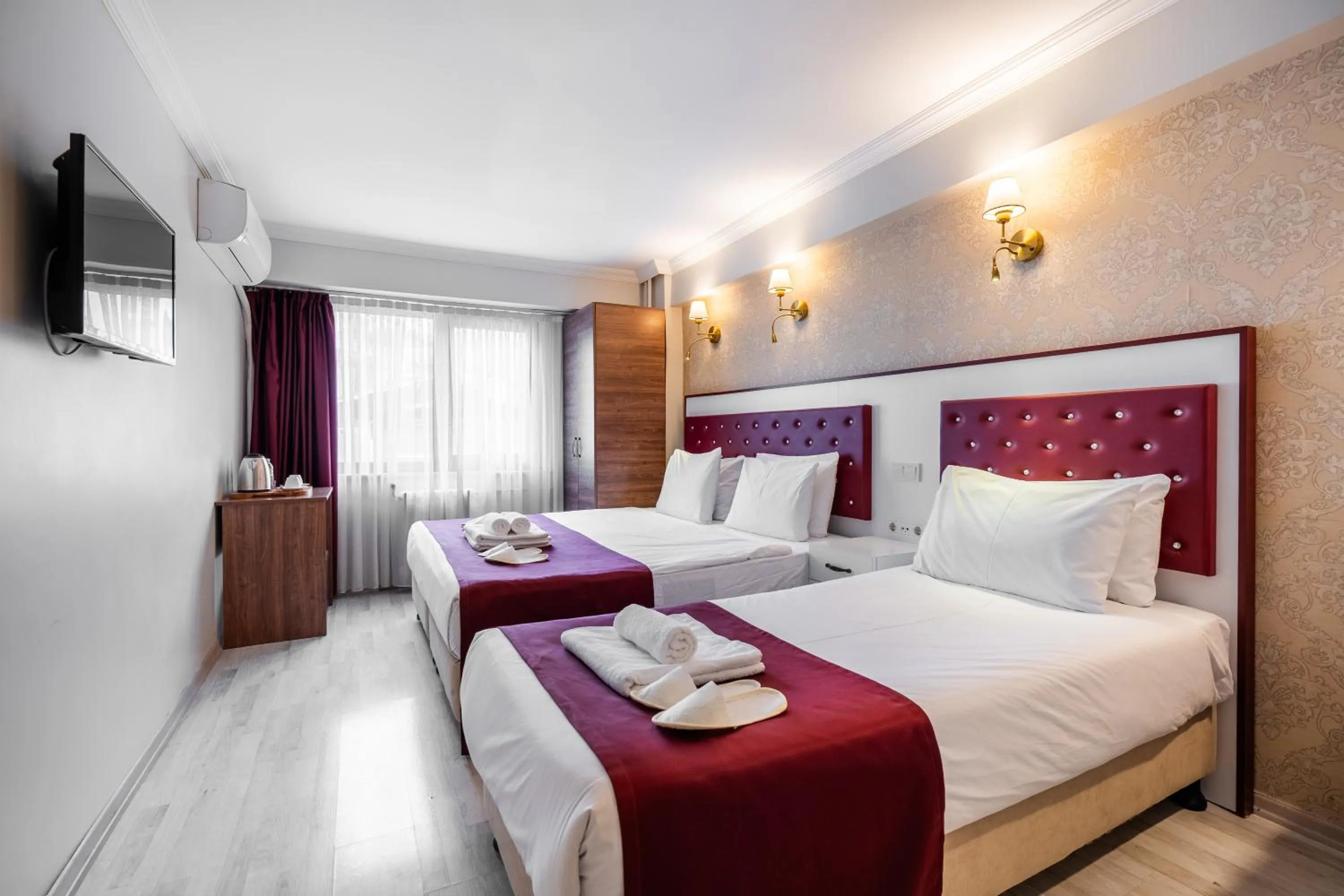 Bedroom, Bed in Cihangir Palace Hotel