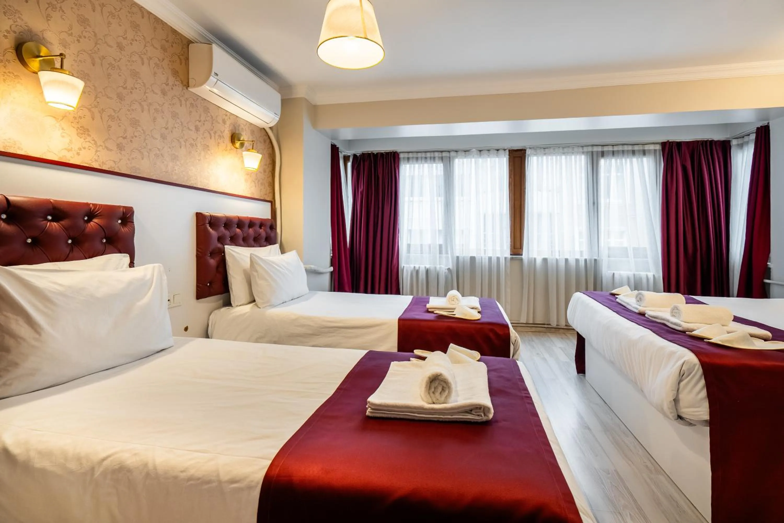 Bedroom, Bed in Cihangir Palace Hotel