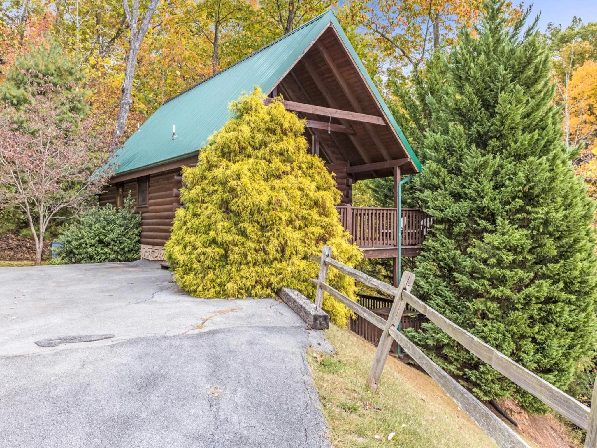 Property building in Saddle Ridge