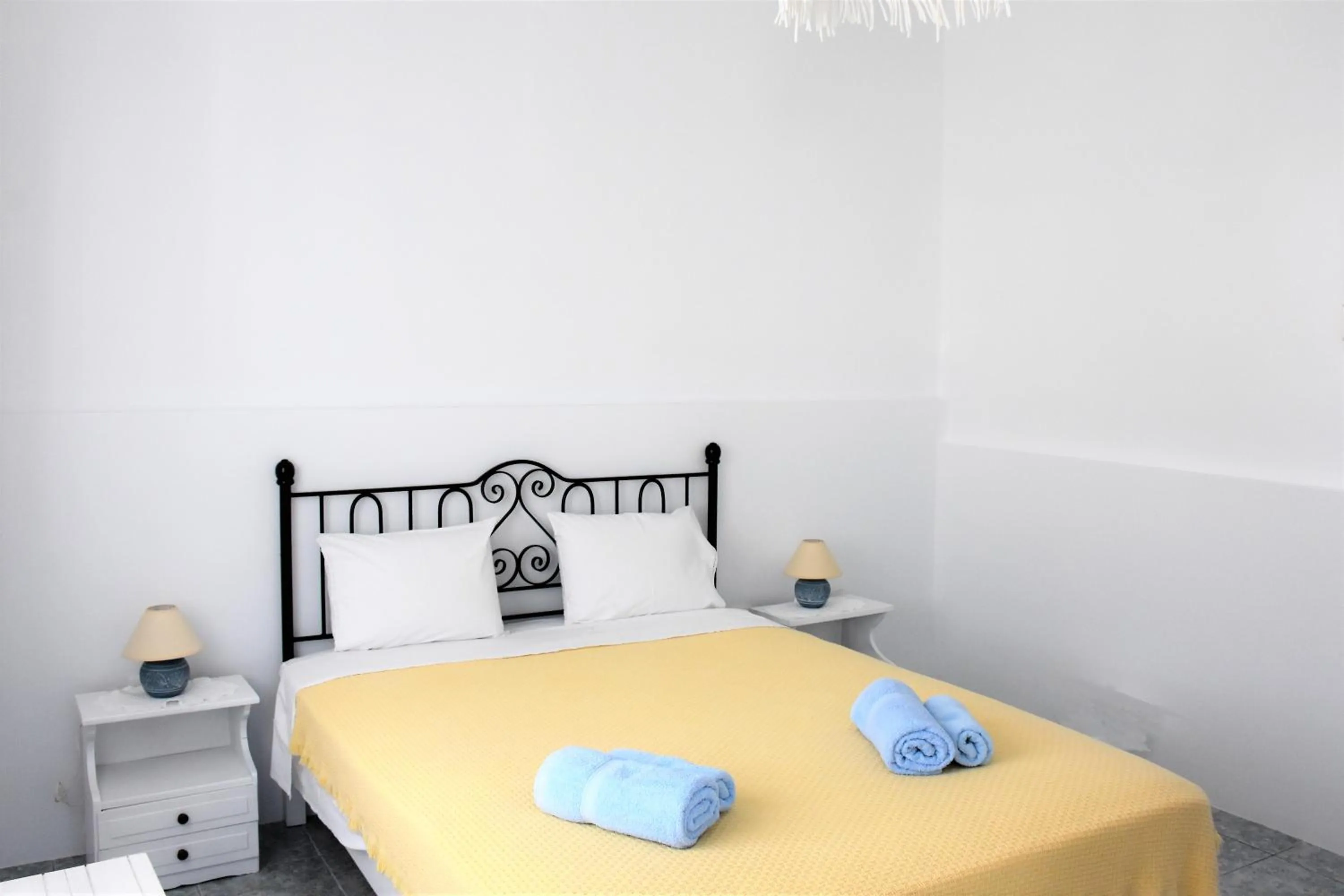 Bedroom, Bed in Bungalows Marina