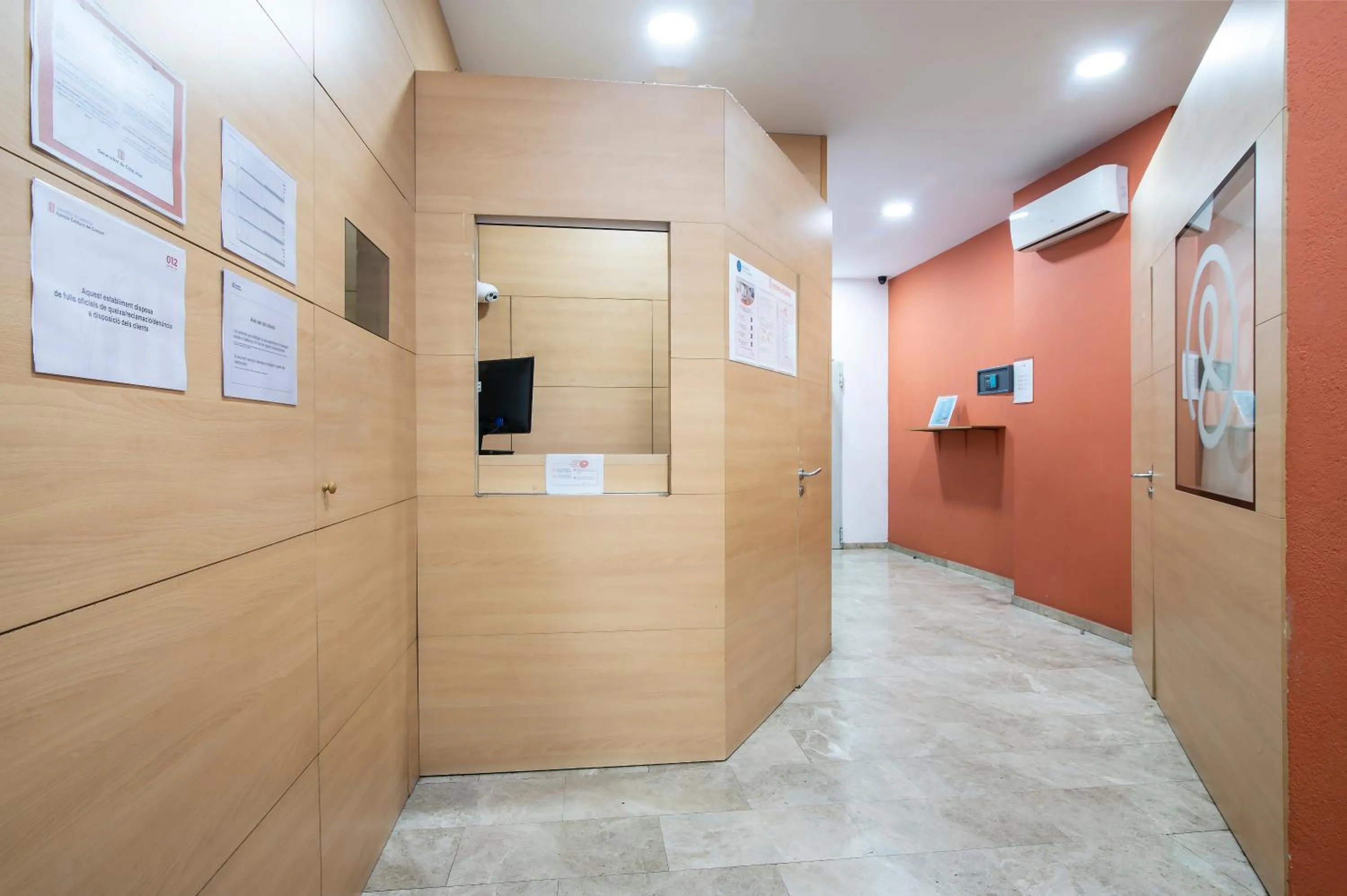 Lobby or reception in Pierre & Vacances Barcelona Sants