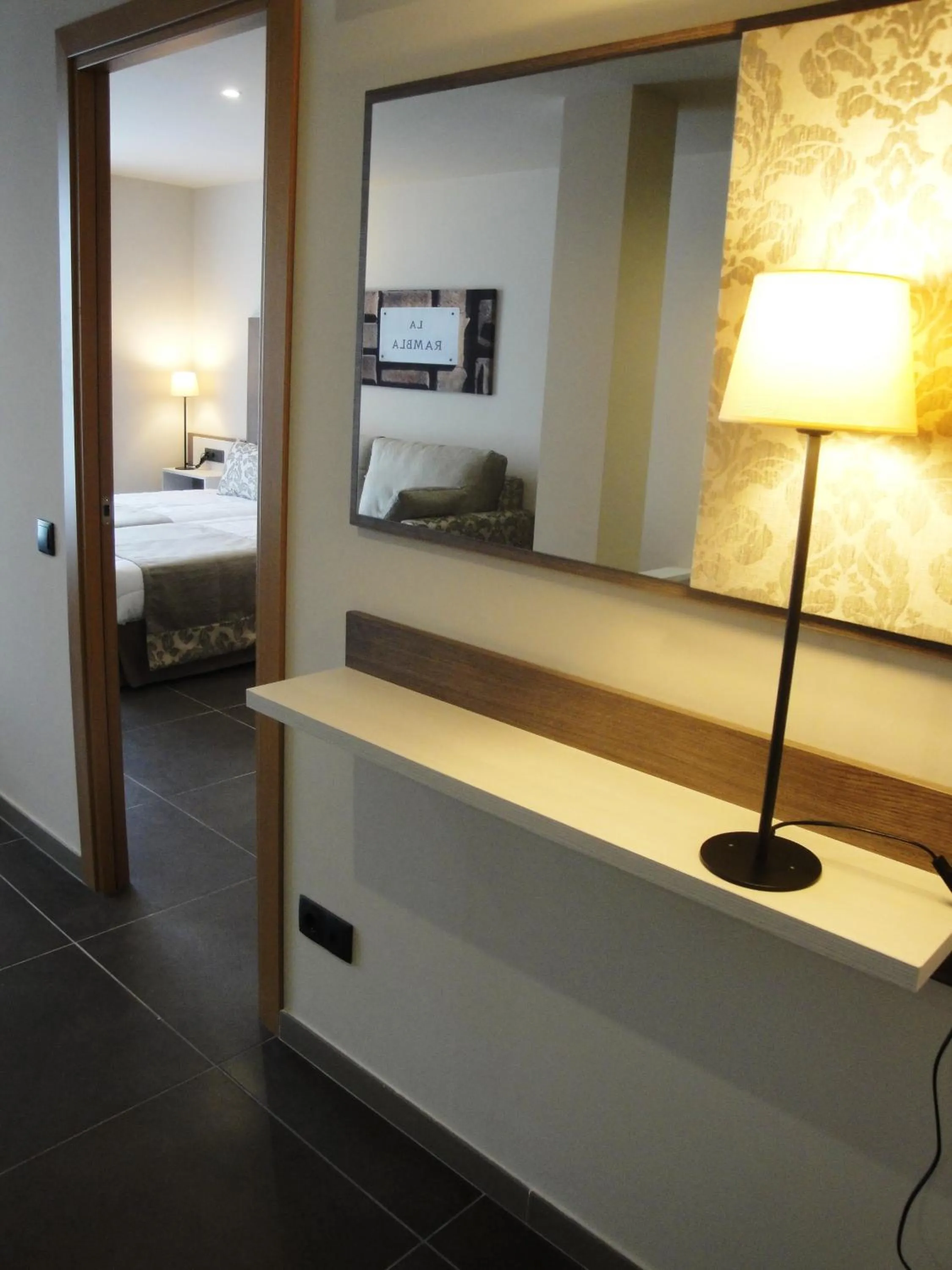 Other, Bed in Pierre & Vacances Barcelona Sants