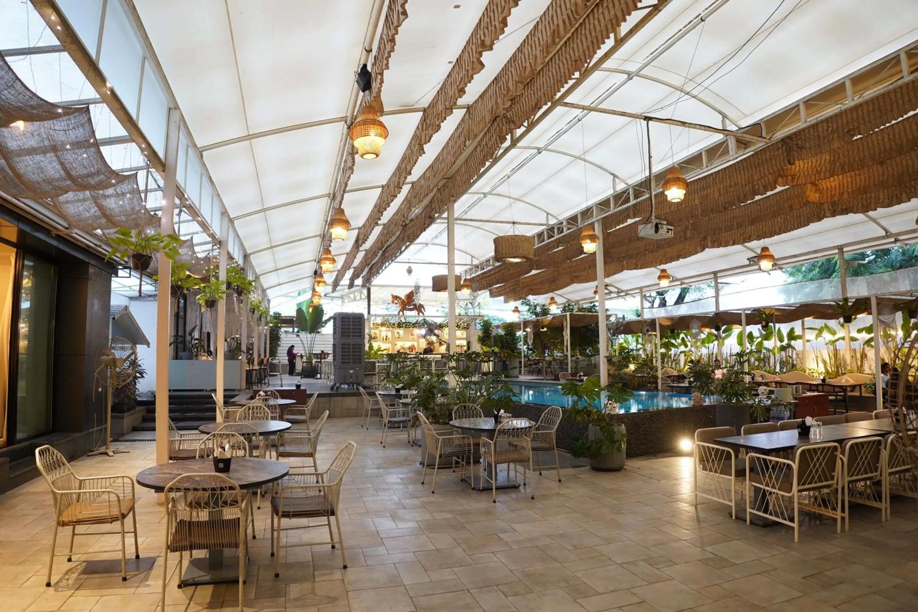 Restaurant/places to eat in Hotel Sadanand Regency - Newly Renovated