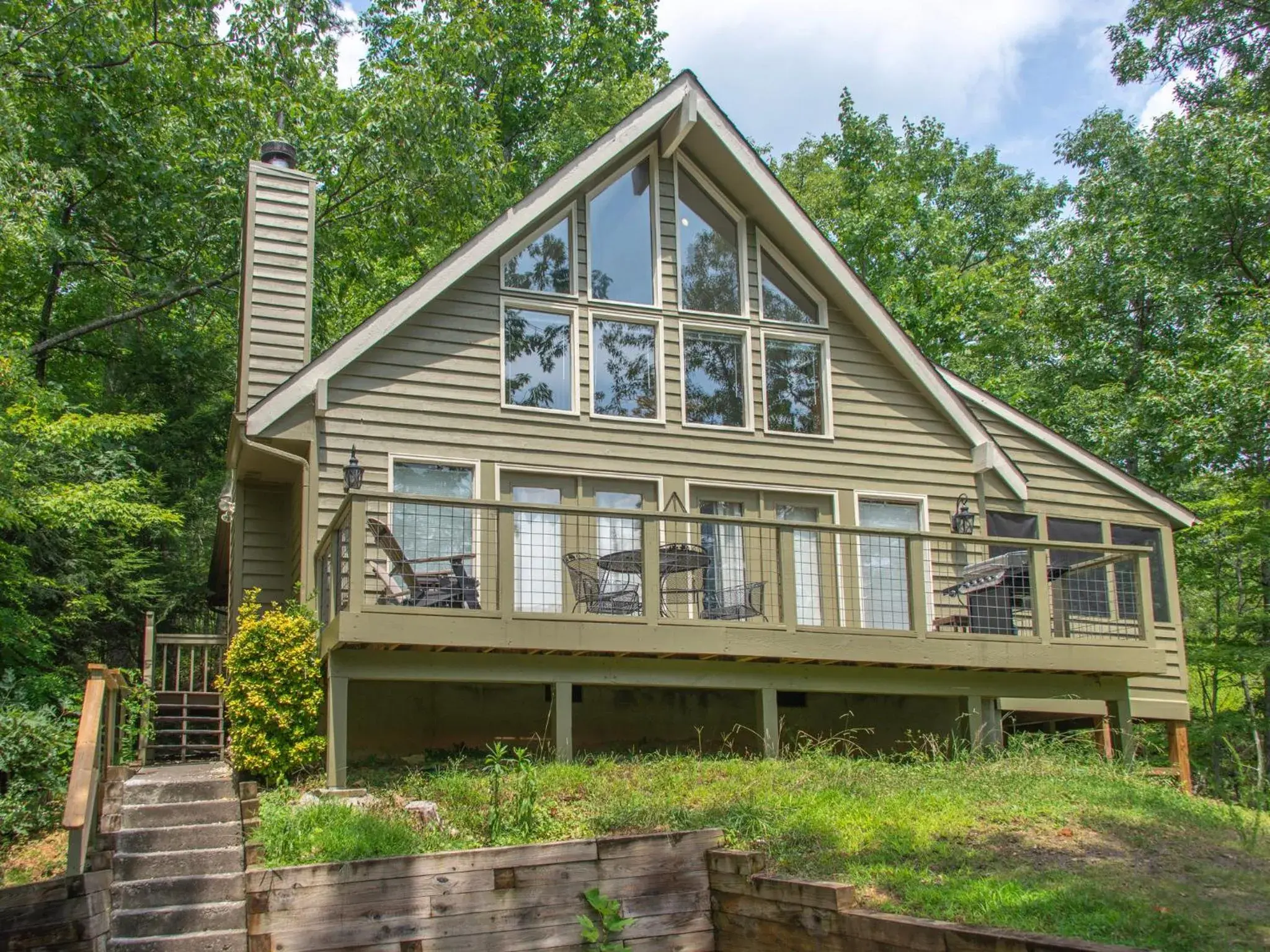 Mountain Charm Mountain Charm