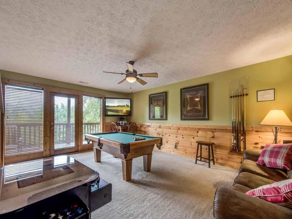 Living room in Highpoint Escape