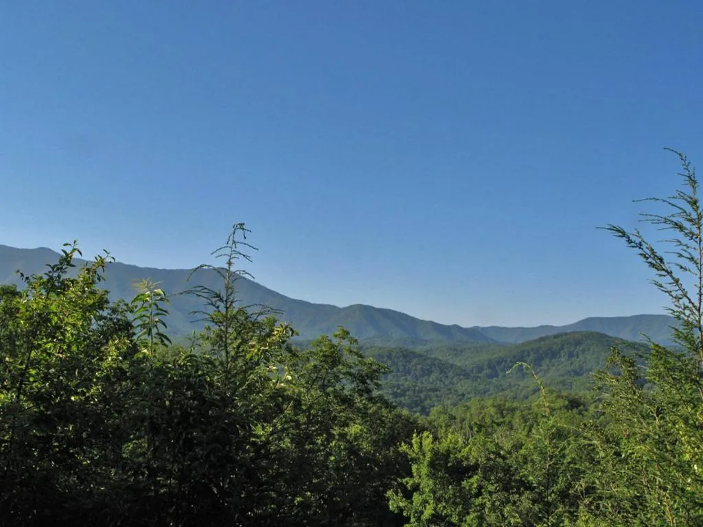 Property building in Highpoint Escape