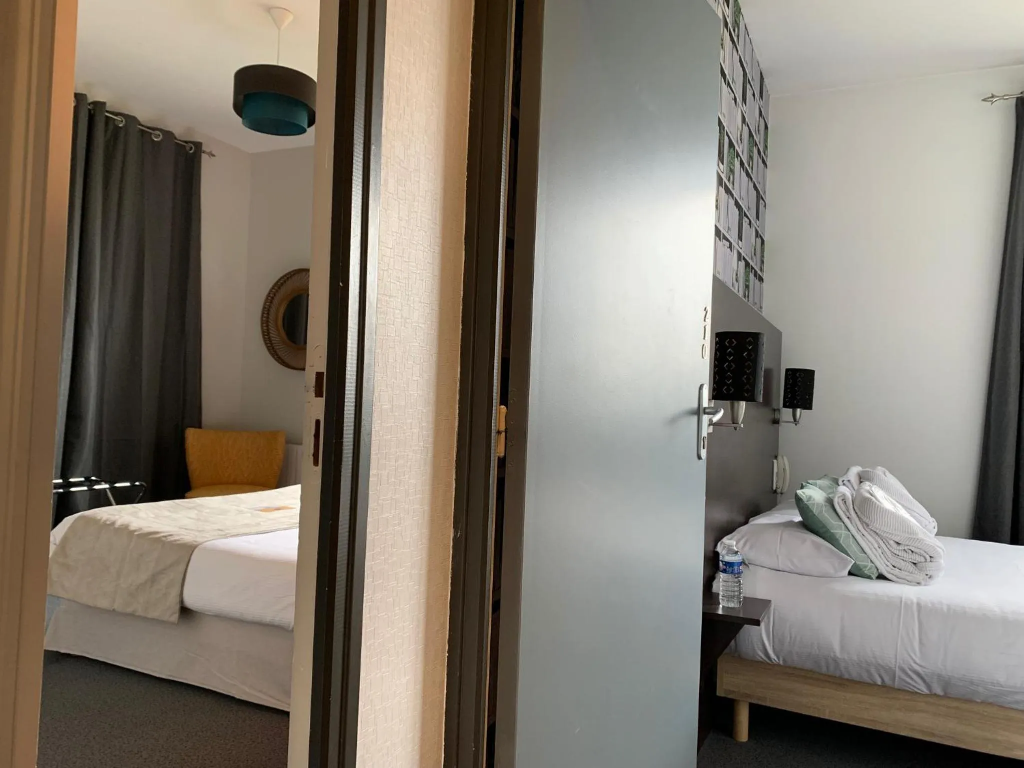 Photo of the whole room, Bed in Logis hôtel Aux Berges de l'Aveyron