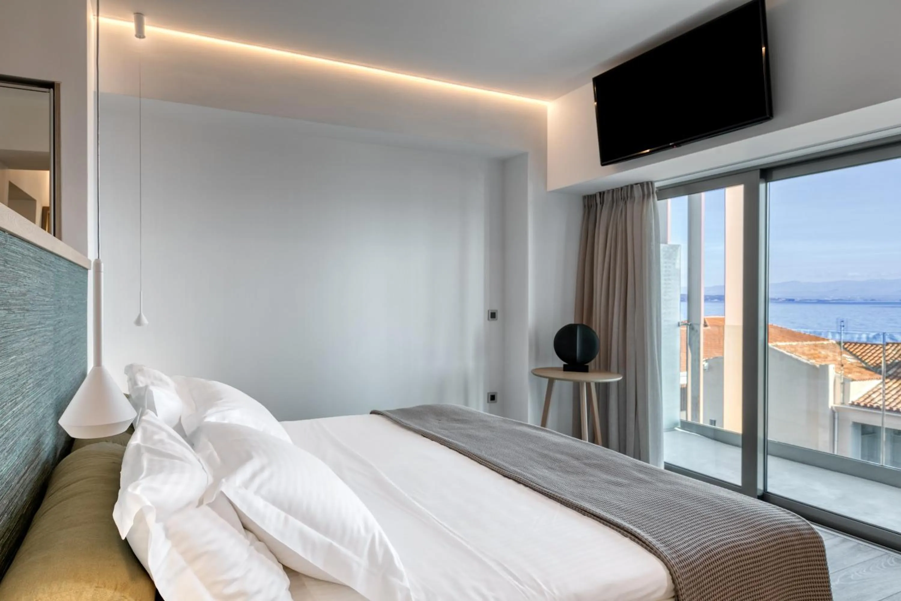 Bed in LAS HOTEL & SPA