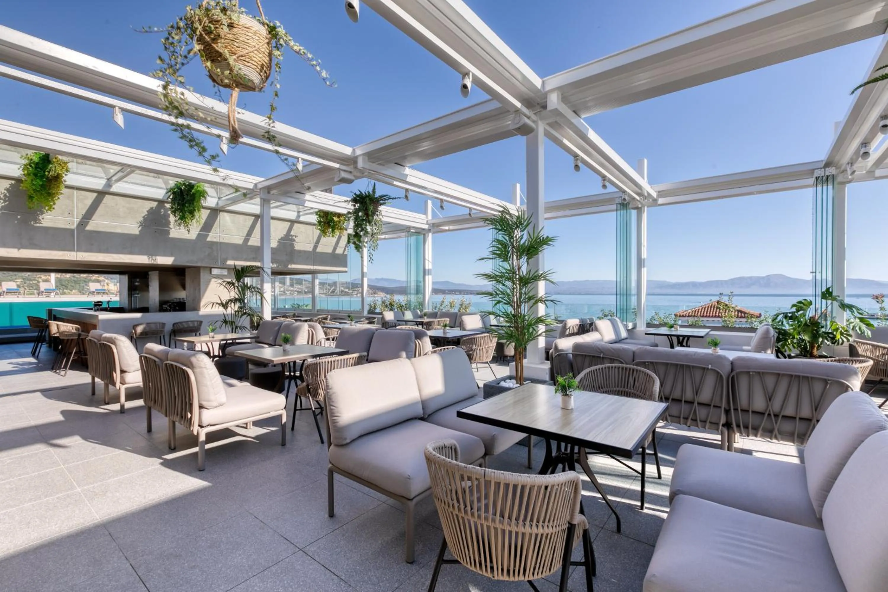 Restaurant/places to eat in LAS HOTEL & SPA